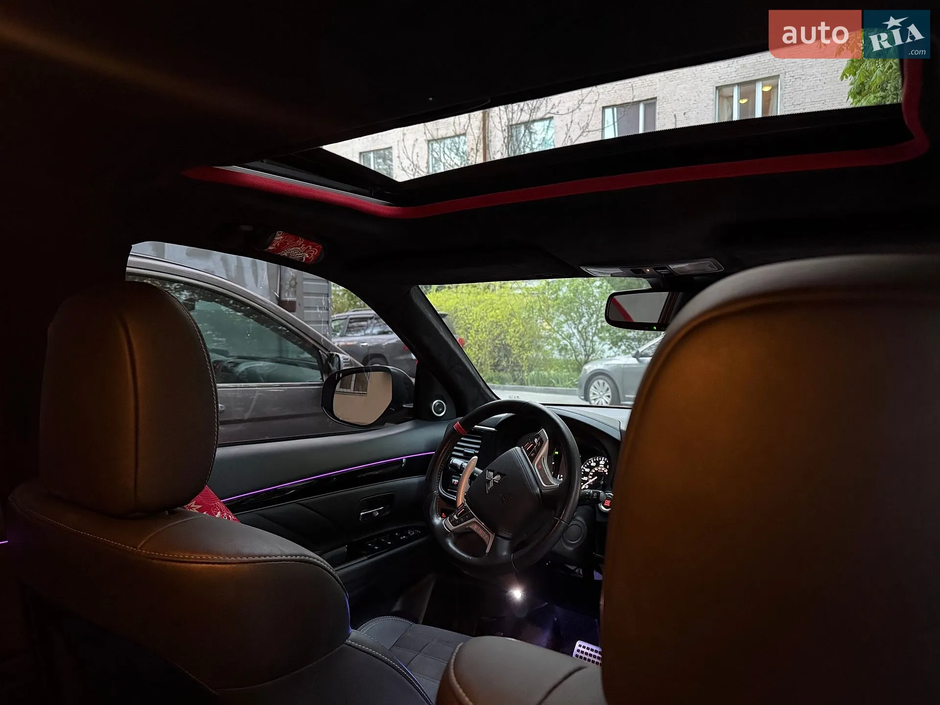 2016 Mitsubishi Outlander - мініатюра 10