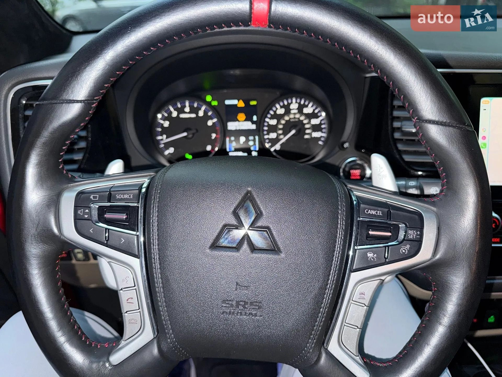 2016 Mitsubishi Outlander - мініатюра 15
