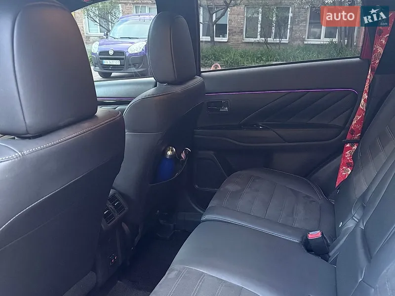 Mitsubishi Outlander 2016 VIN JA4JZ4AX3HZ019513 фото оголошення 20 з 83
