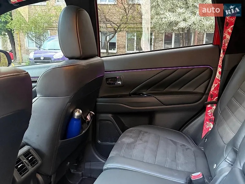 Mitsubishi Outlander 2016 VIN JA4JZ4AX3HZ019513 фото оголошення 26 з 83