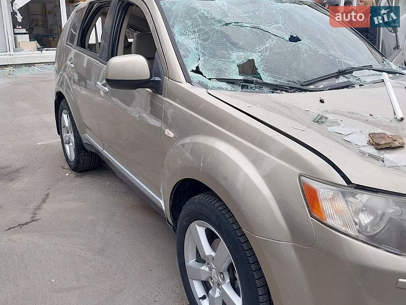 Mitsubishi Outlander 2008