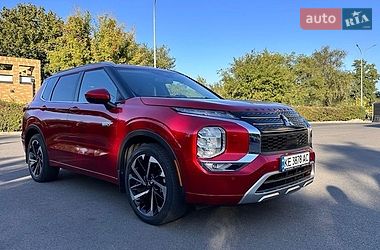 Внедорожник / Кроссовер Mitsubishi Outlander 2023 в Днепре