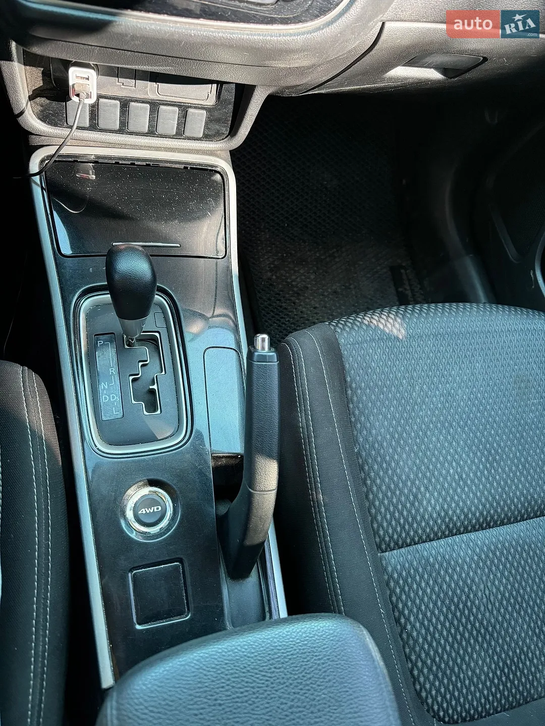 2018 Mitsubishi Outlander - мініатюра 13