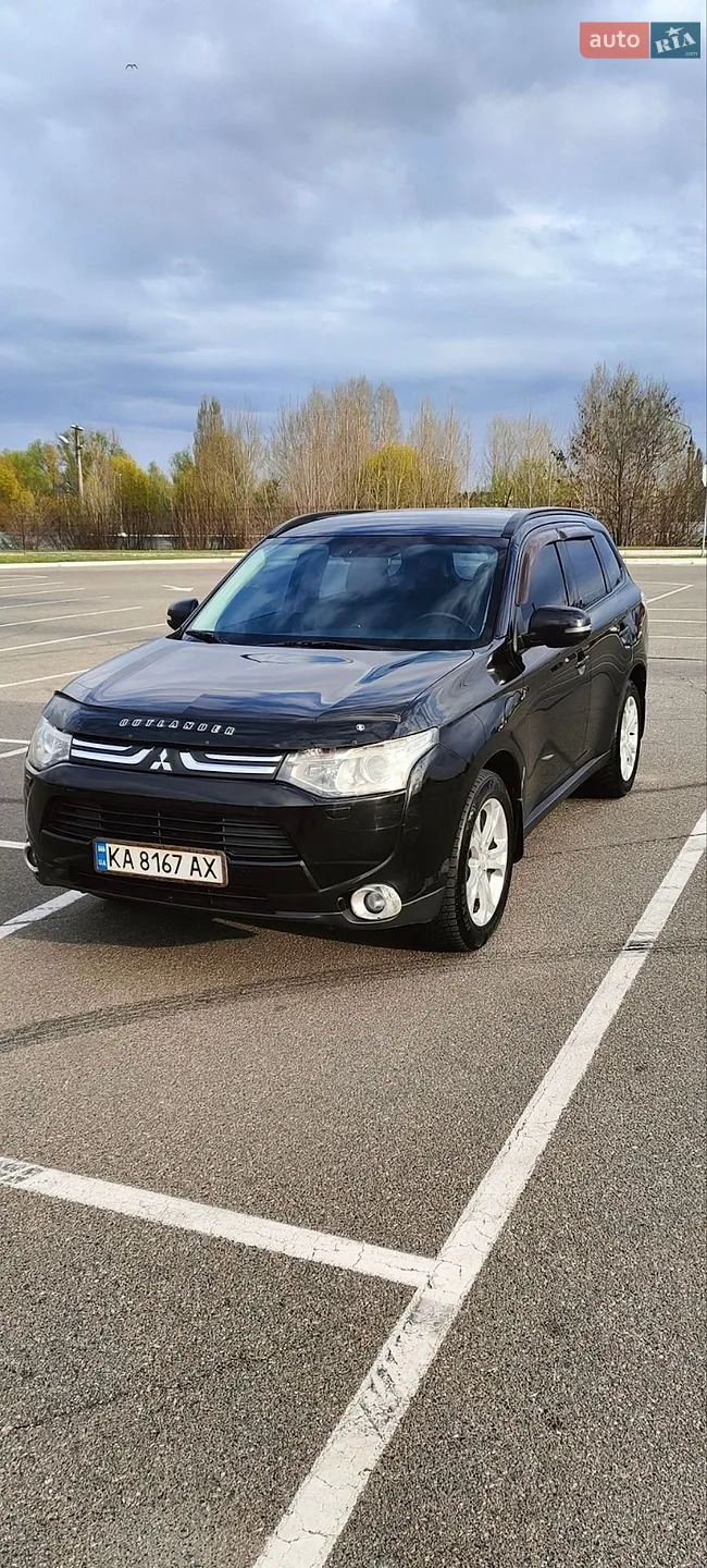 2013 Mitsubishi Outlander - мініатюра 2