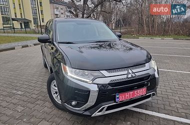 Внедорожник / Кроссовер Mitsubishi Outlander 2020 в Ковеле