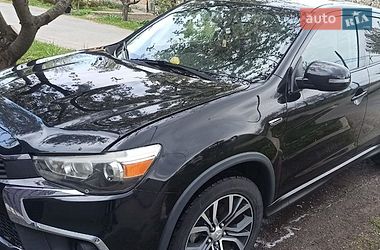 Внедорожник / Кроссовер Mitsubishi Outlander 2019 в Знаменке