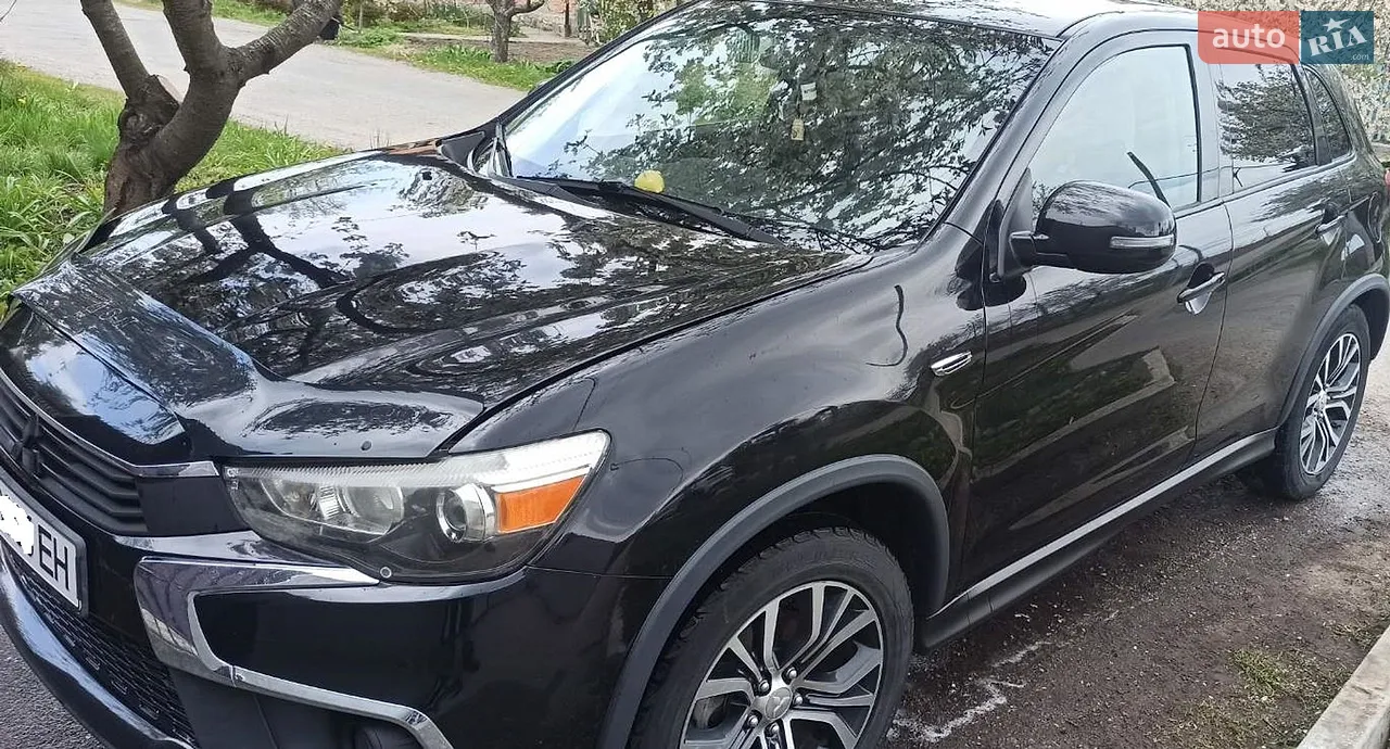 2020 Mitsubishi Outlander - мініатюра 16