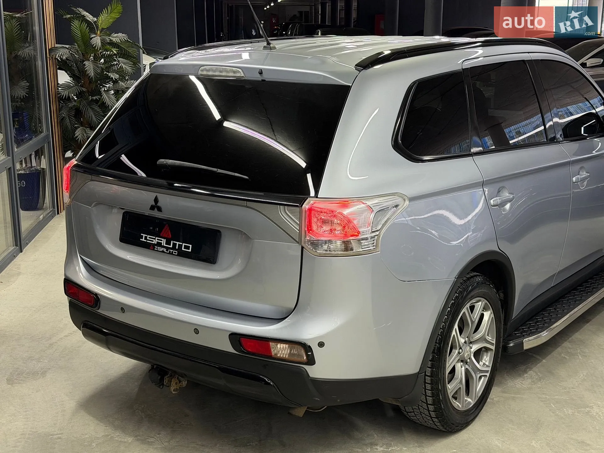 2014 Mitsubishi Outlander - мініатюра 16