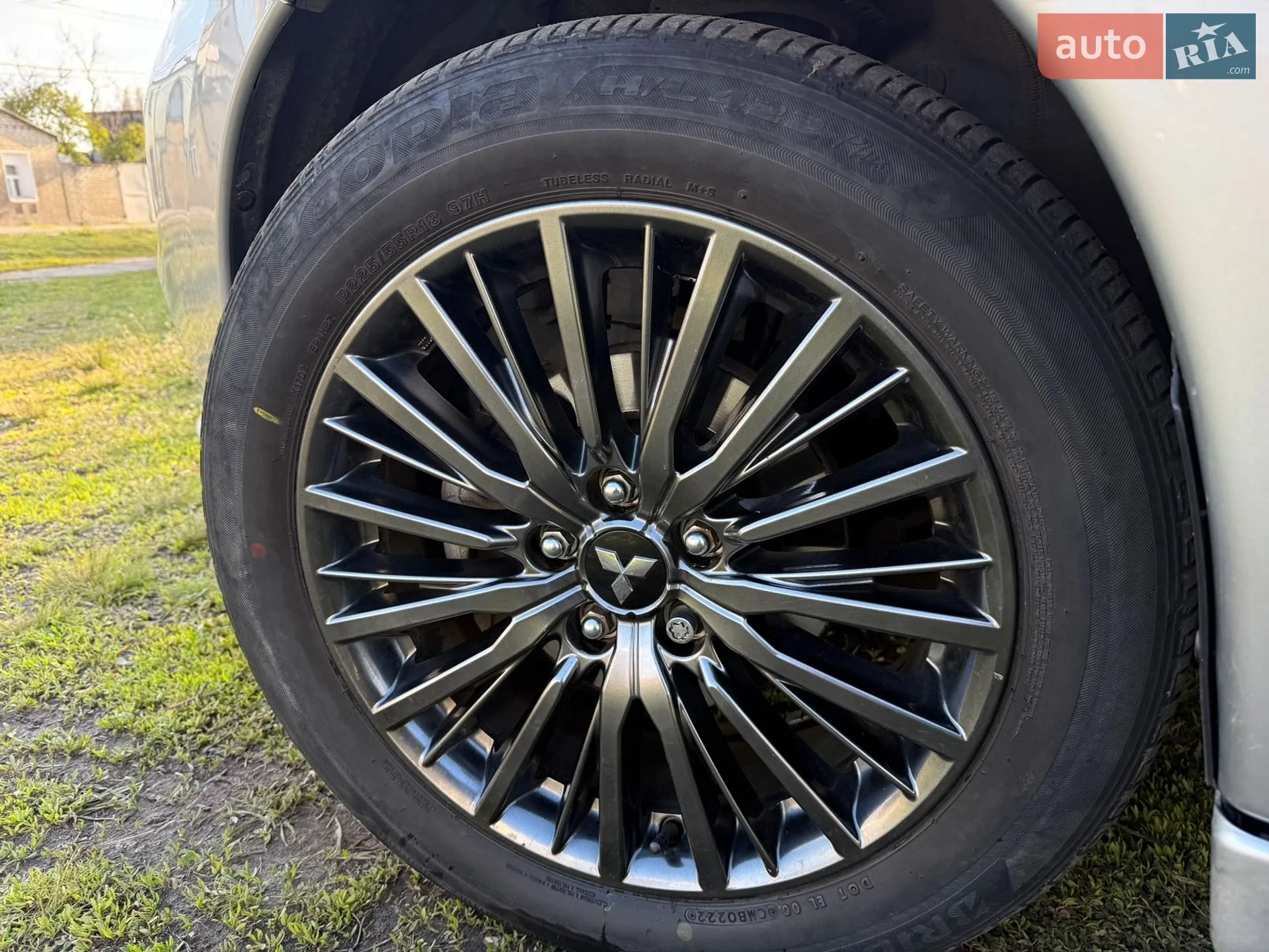 2022 Mitsubishi Outlander - мініатюра 8