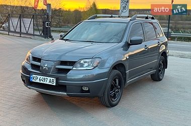 Внедорожник / Кроссовер Mitsubishi Outlander 2004 в Буче