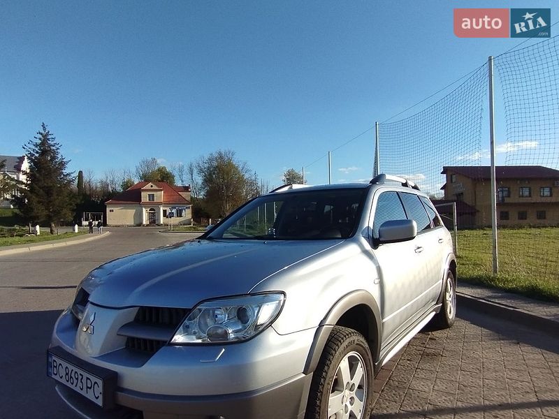Mitsubishi Outlander 2005