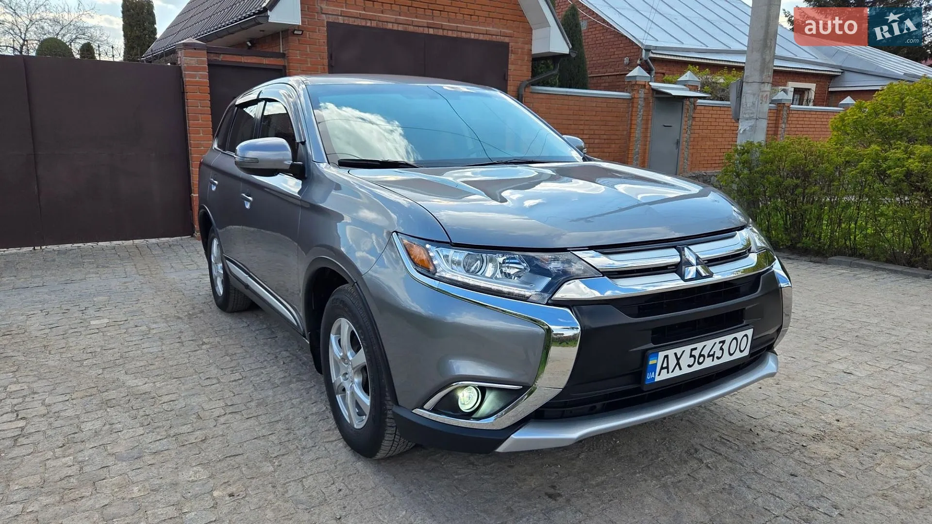 2016 Mitsubishi Outlander - мініатюра 5