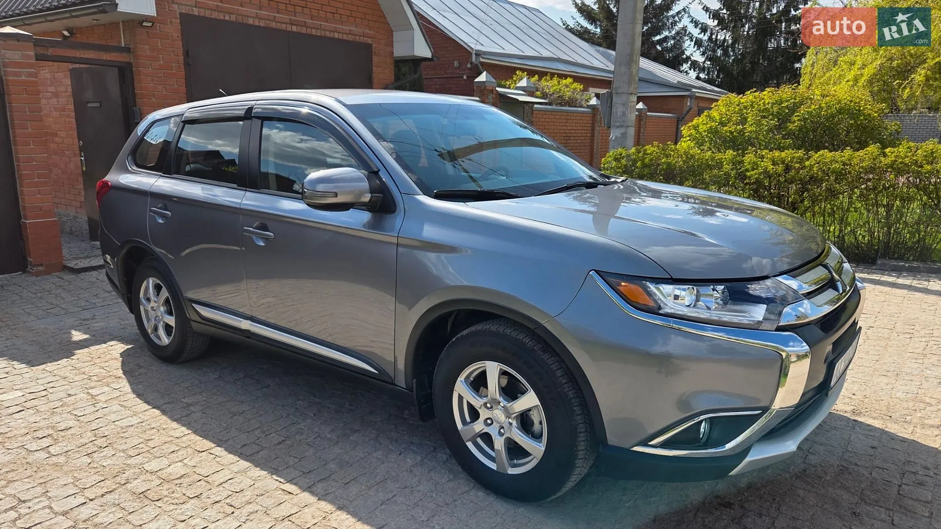 2016 Mitsubishi Outlander - мініатюра 18