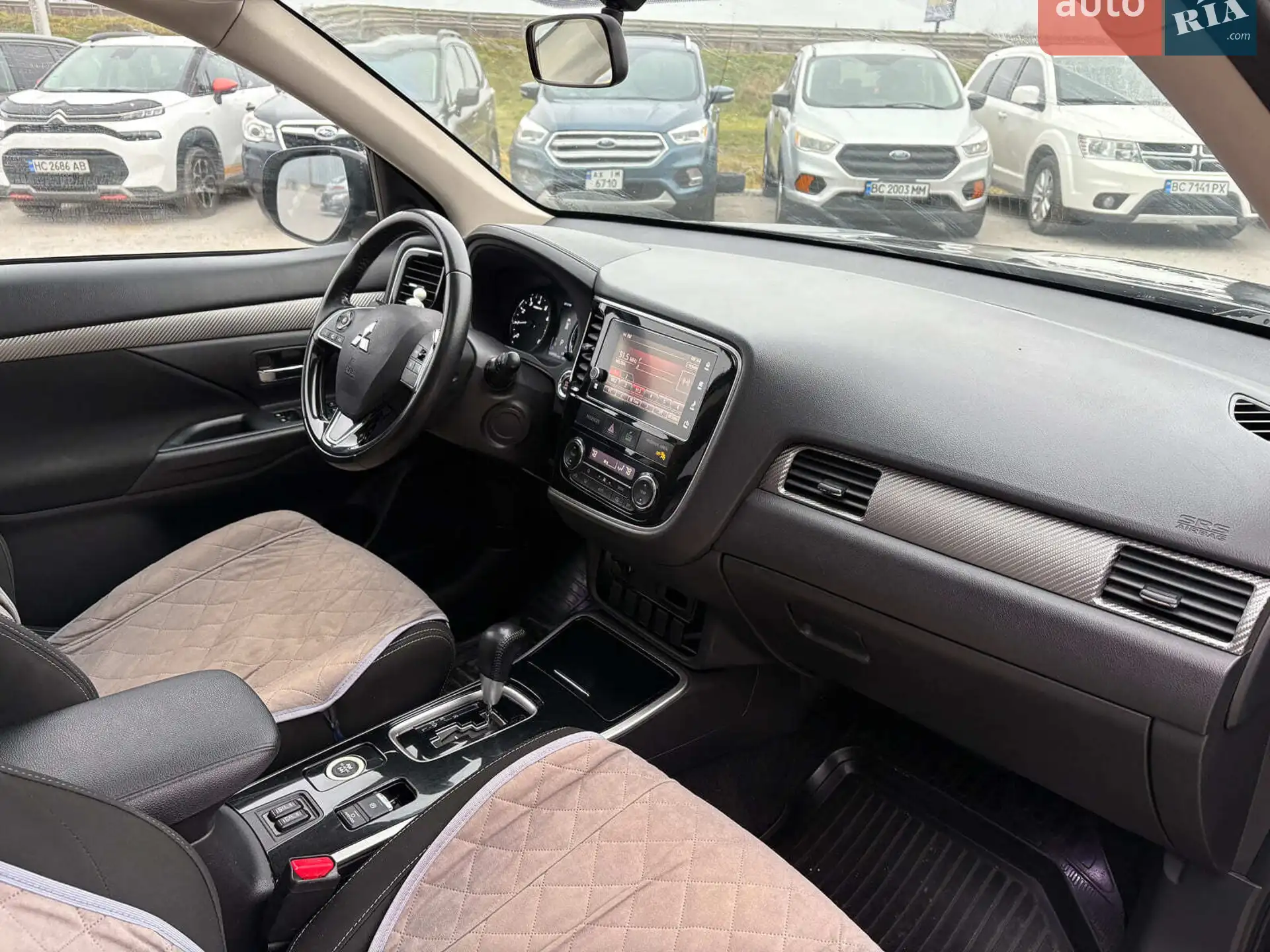 2017 Mitsubishi Outlander - мініатюра 30