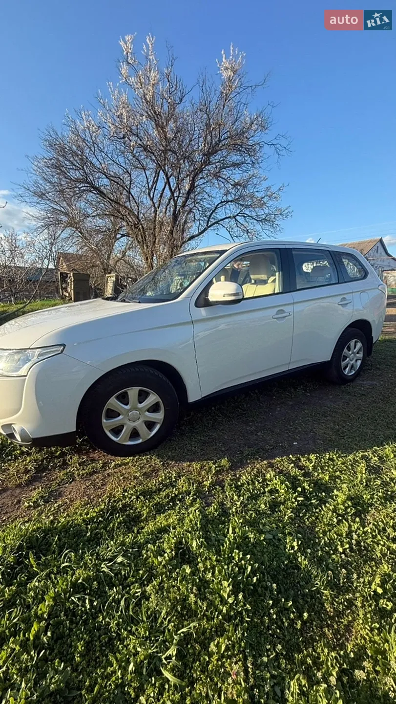 2012 Mitsubishi Outlander - мініатюра 4