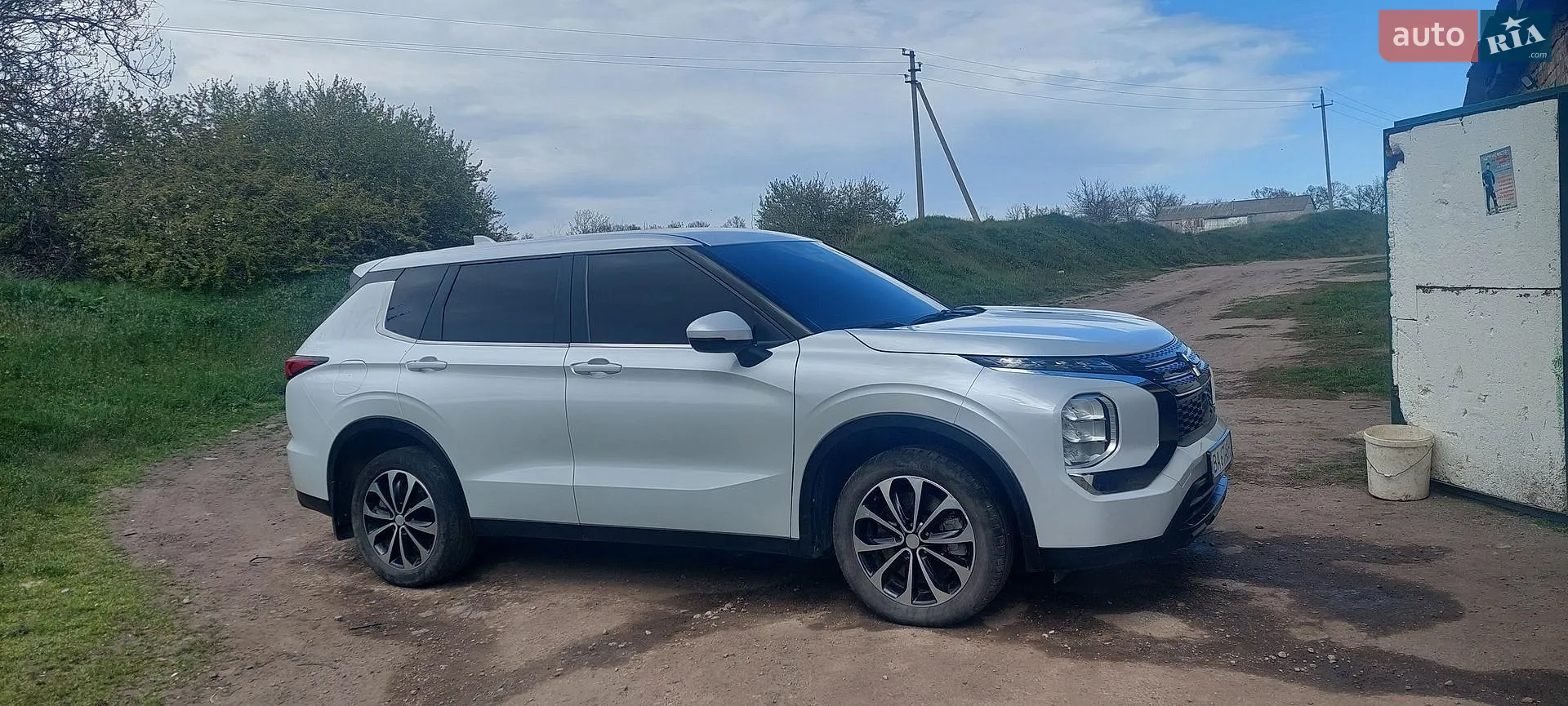 2021 Mitsubishi Outlander - мініатюра 2