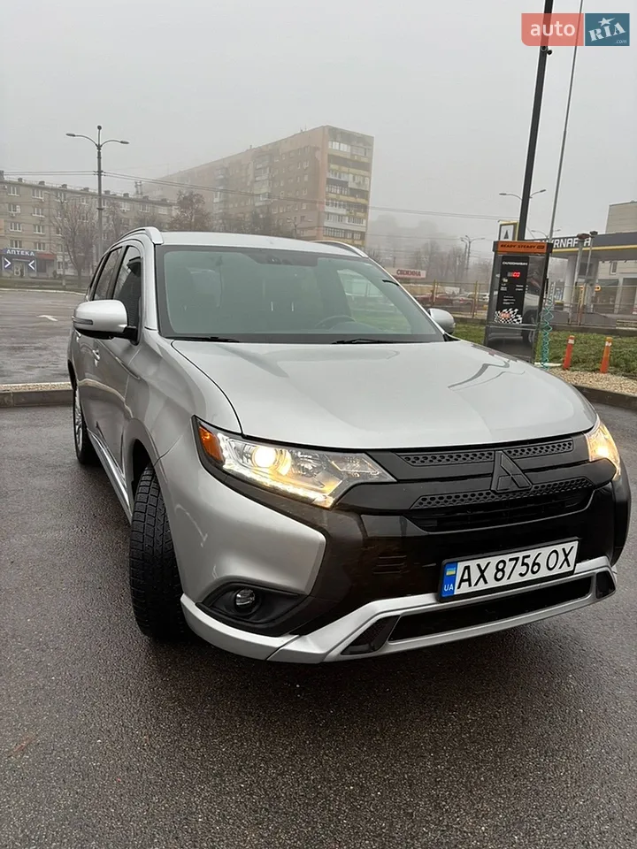 2018 Mitsubishi Outlander - мініатюра 22