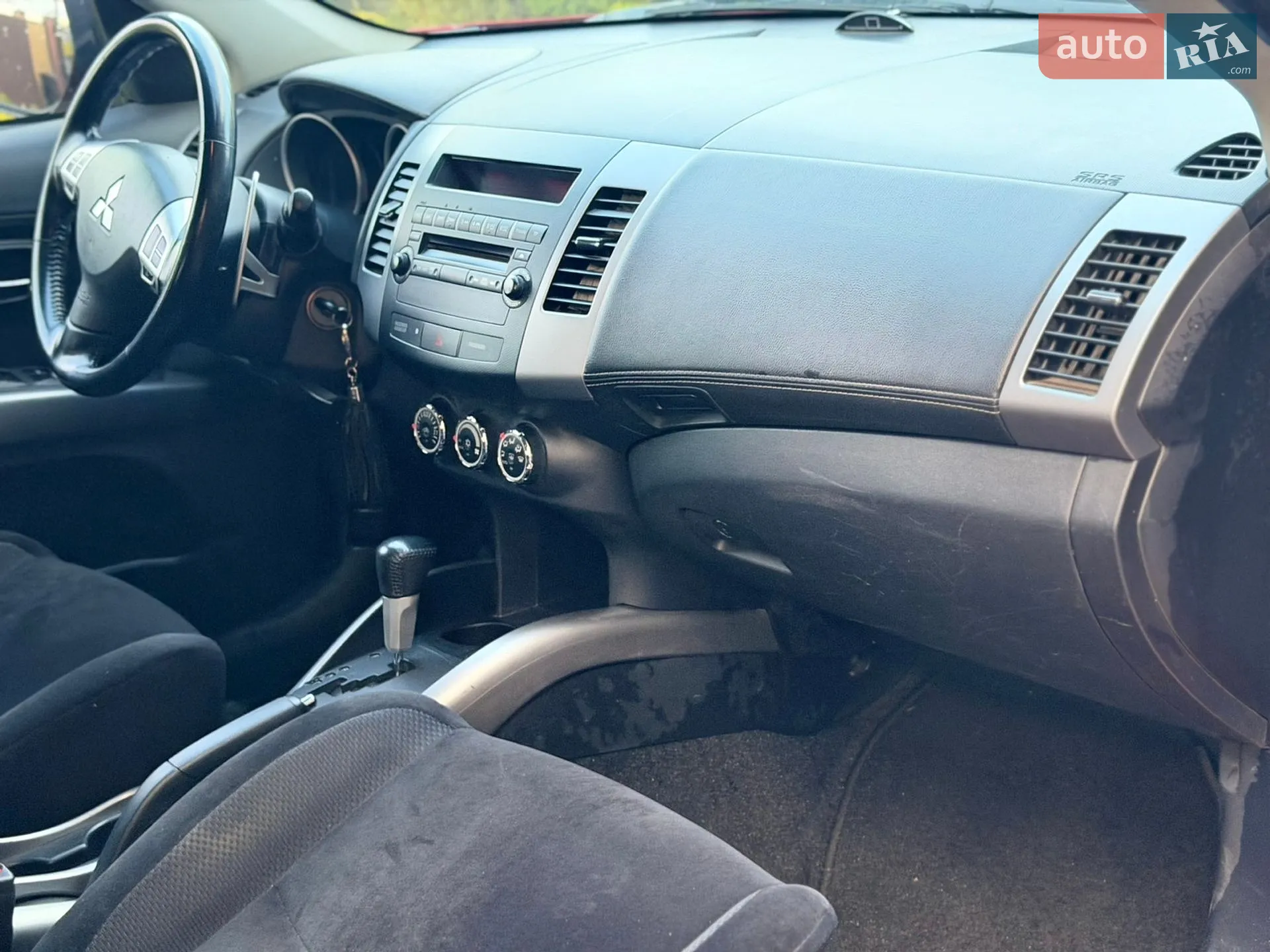 2010 Mitsubishi Outlander - мініатюра 37