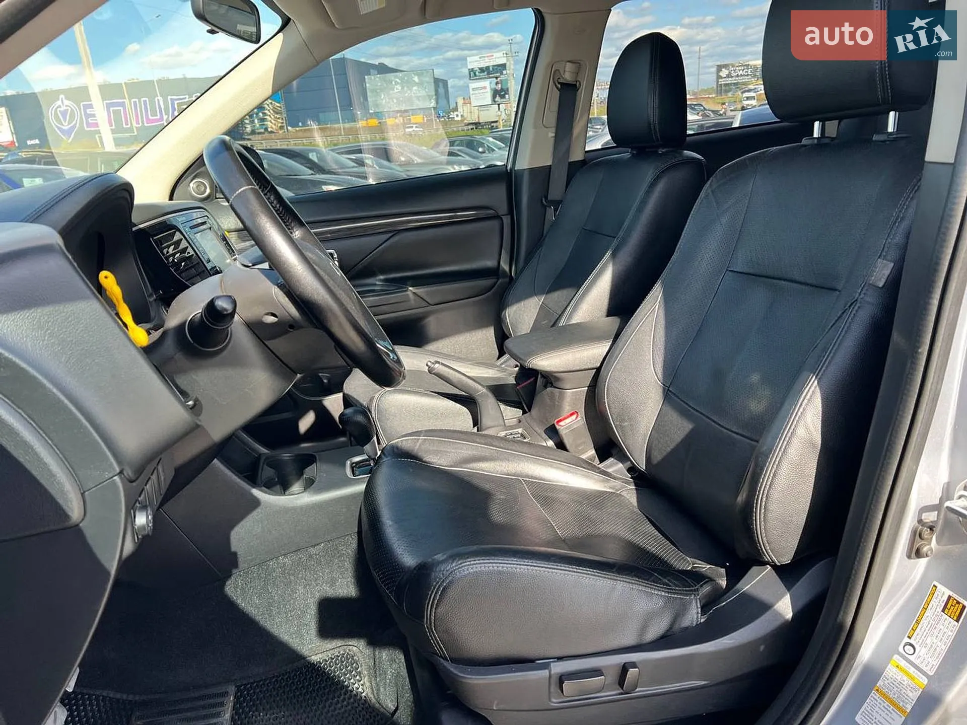 2015 Mitsubishi Outlander - мініатюра 19