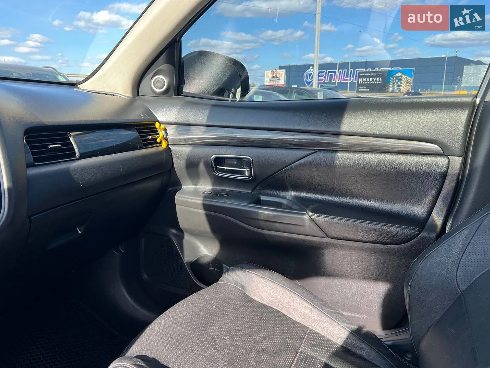 2015 Mitsubishi Outlander - мініатюра 32
