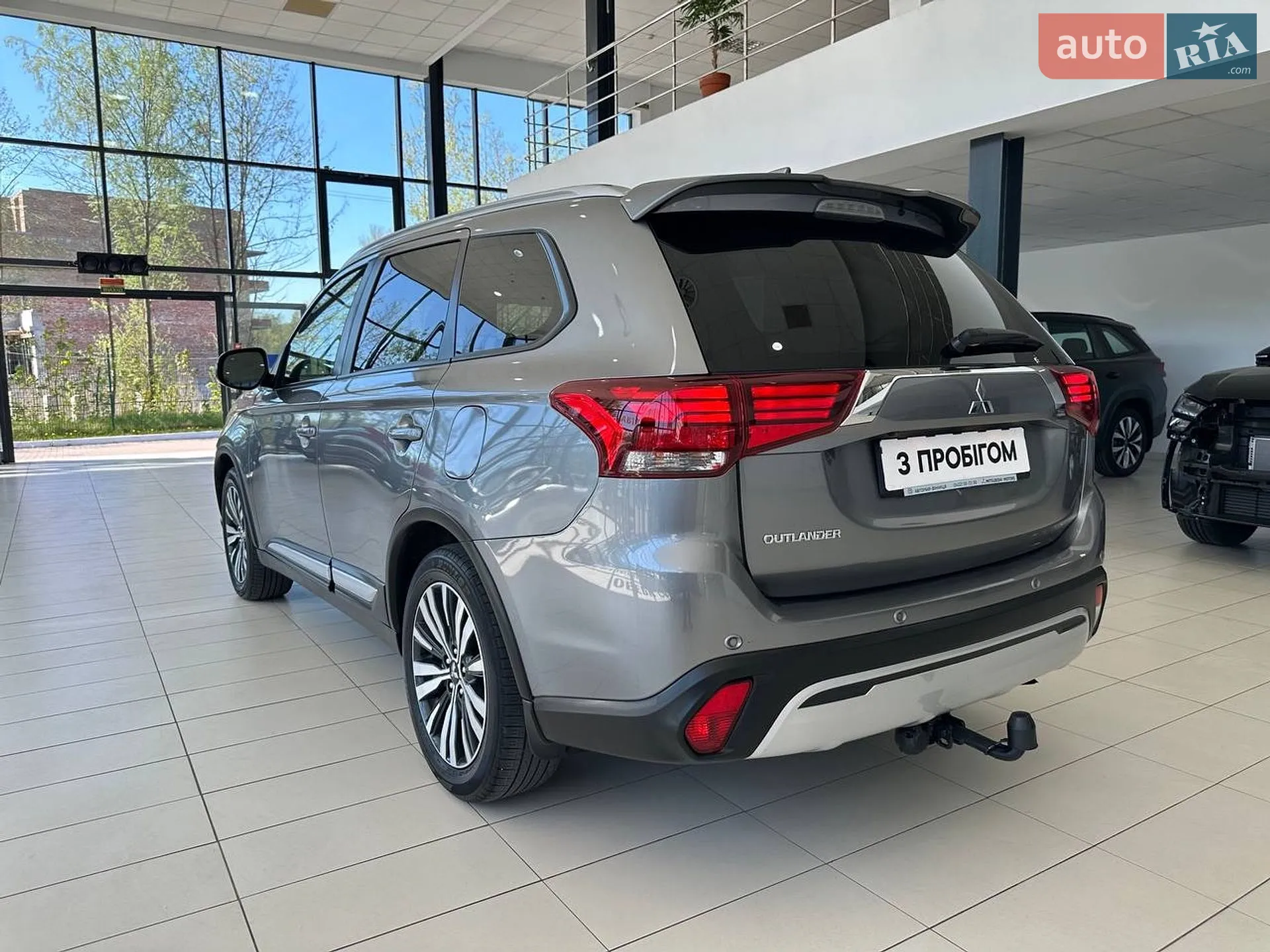 2020 Mitsubishi Outlander - мініатюра 38