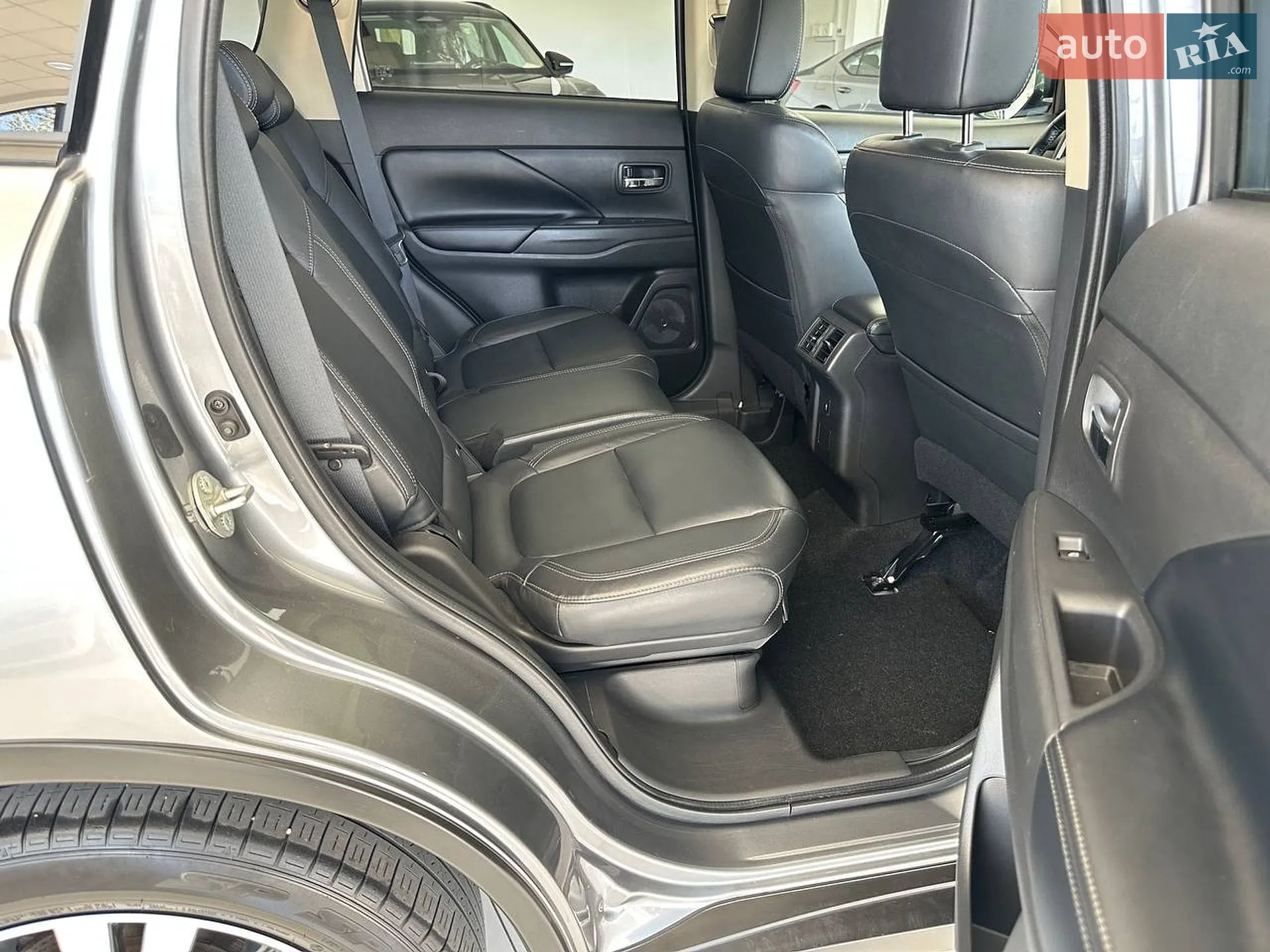 2020 Mitsubishi Outlander - мініатюра 77