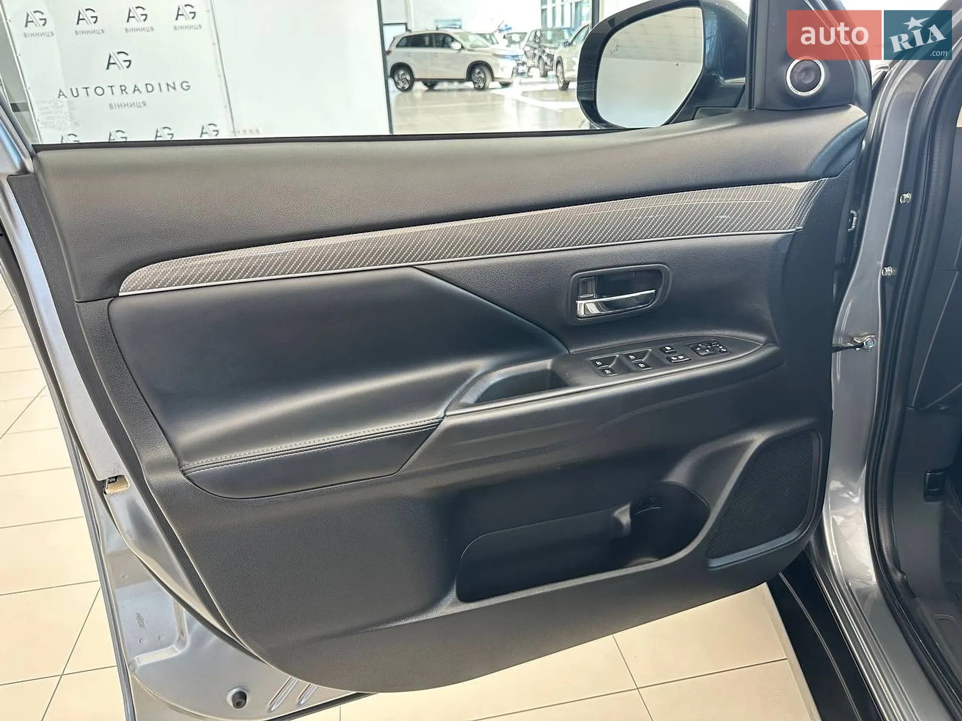 2020 Mitsubishi Outlander - мініатюра 46