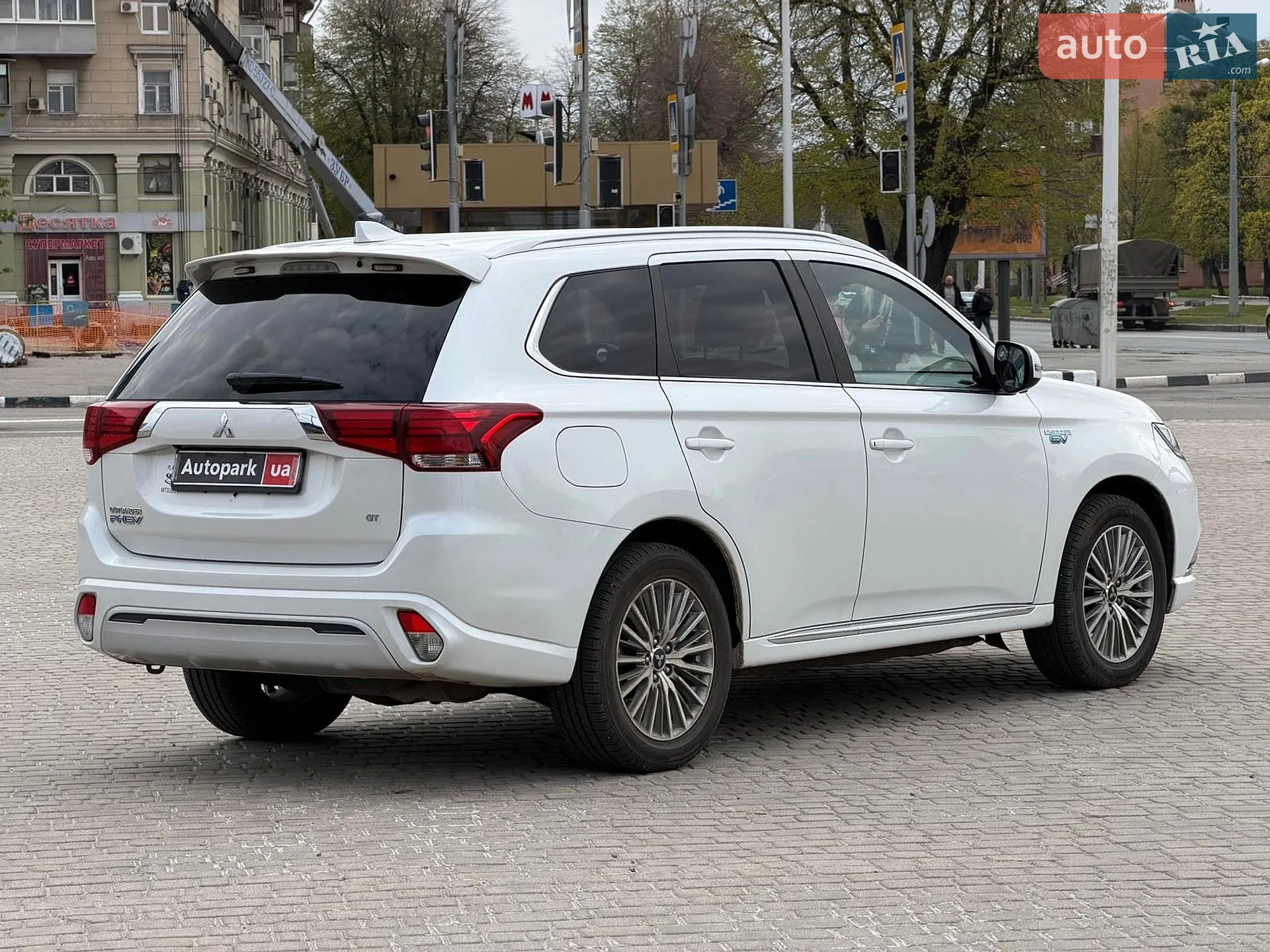 2020 Mitsubishi Outlander - мініатюра 7