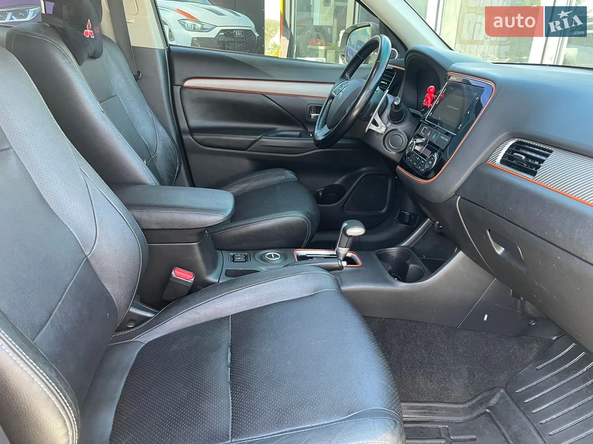 2015 Mitsubishi Outlander - мініатюра 13