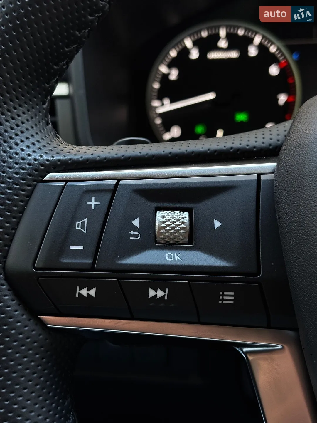 2024 Mitsubishi Outlander - мініатюра 28