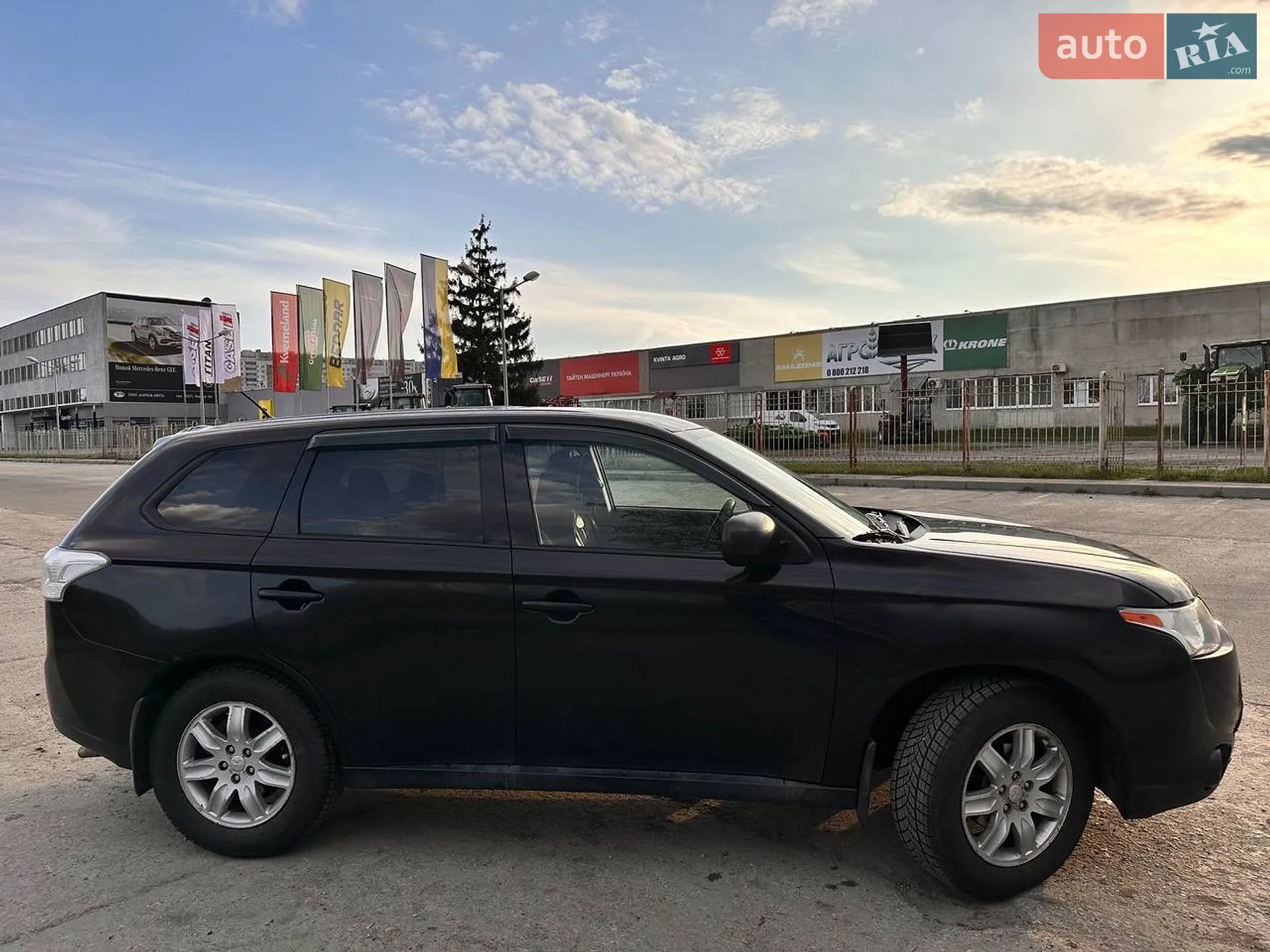 2013 Mitsubishi Outlander - мініатюра 2