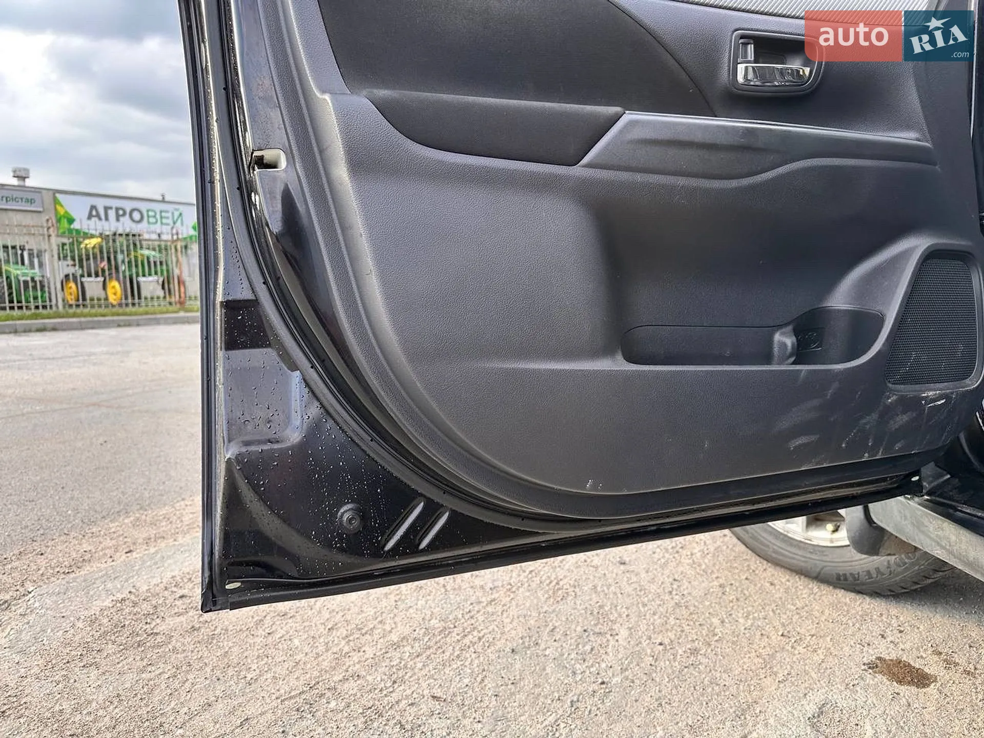 2013 Mitsubishi Outlander - мініатюра 12