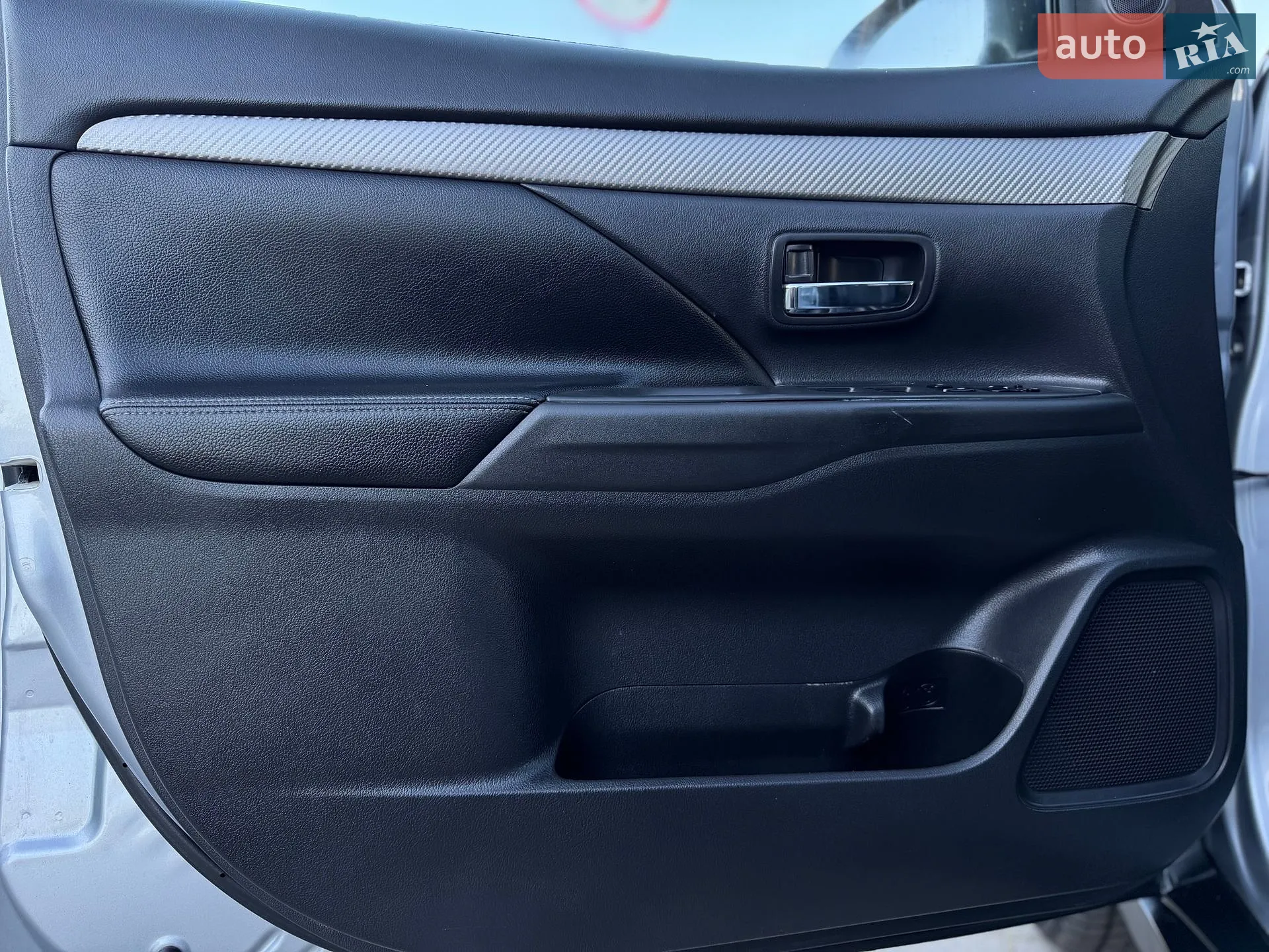2015 Mitsubishi Outlander - мініатюра 35