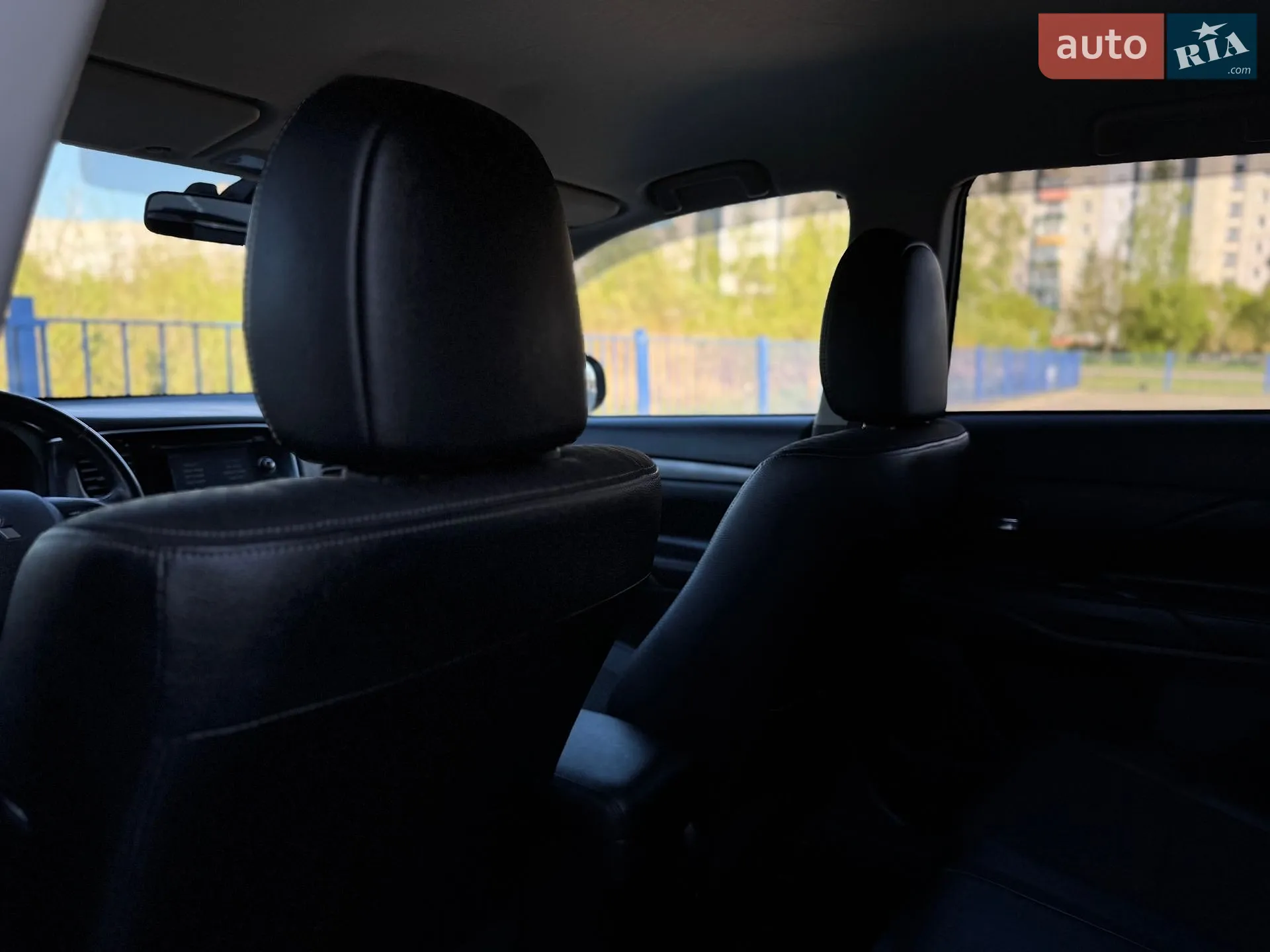 2015 Mitsubishi Outlander - мініатюра 76