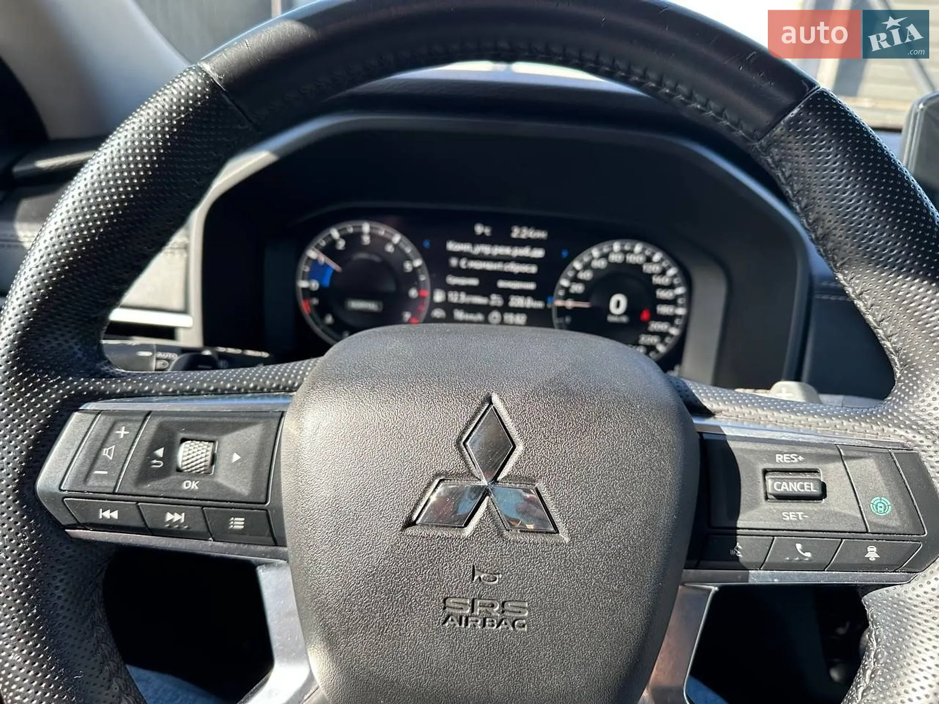 2021 Mitsubishi Outlander - мініатюра 26