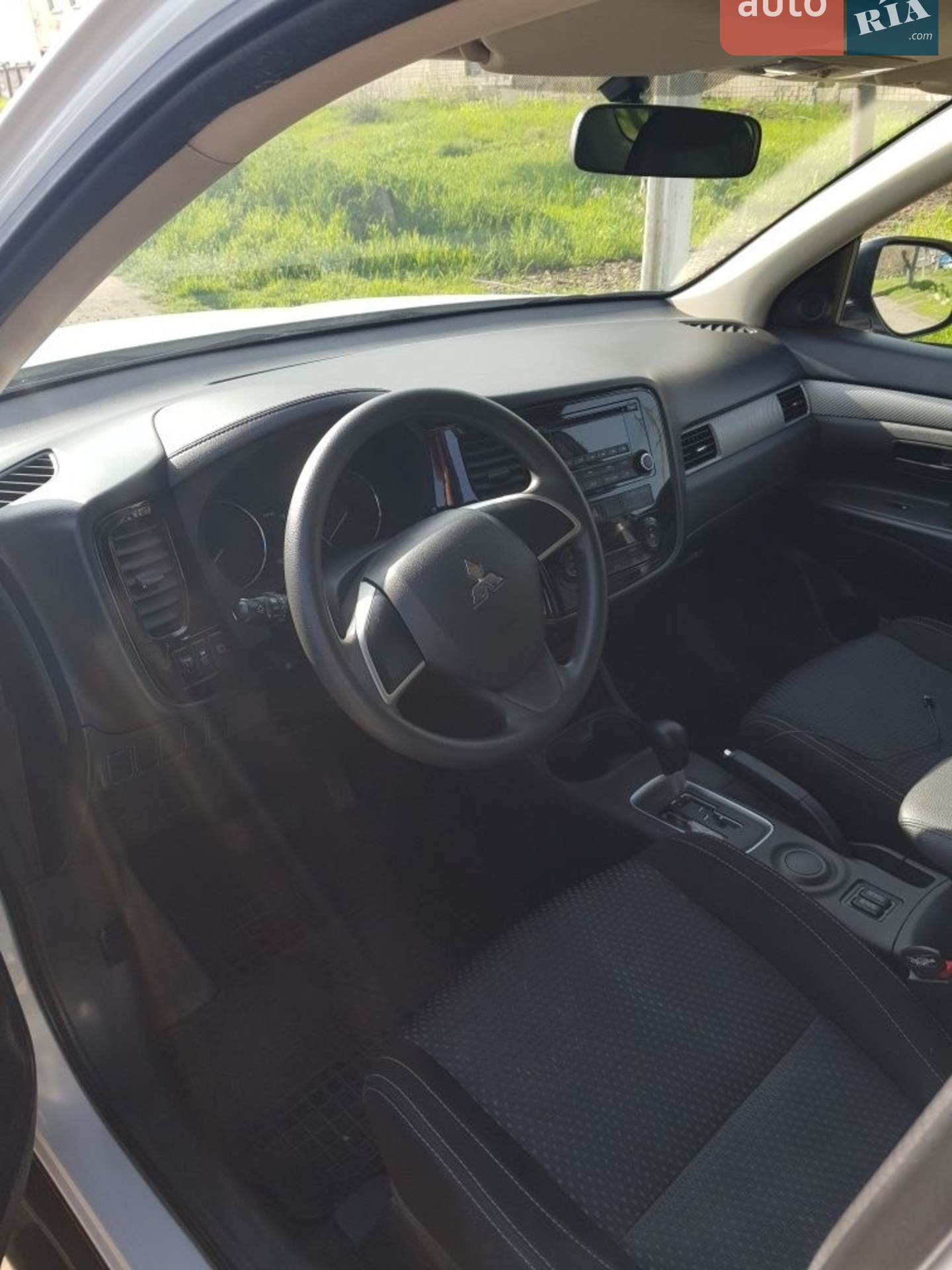 2016 Mitsubishi Outlander - фото 1