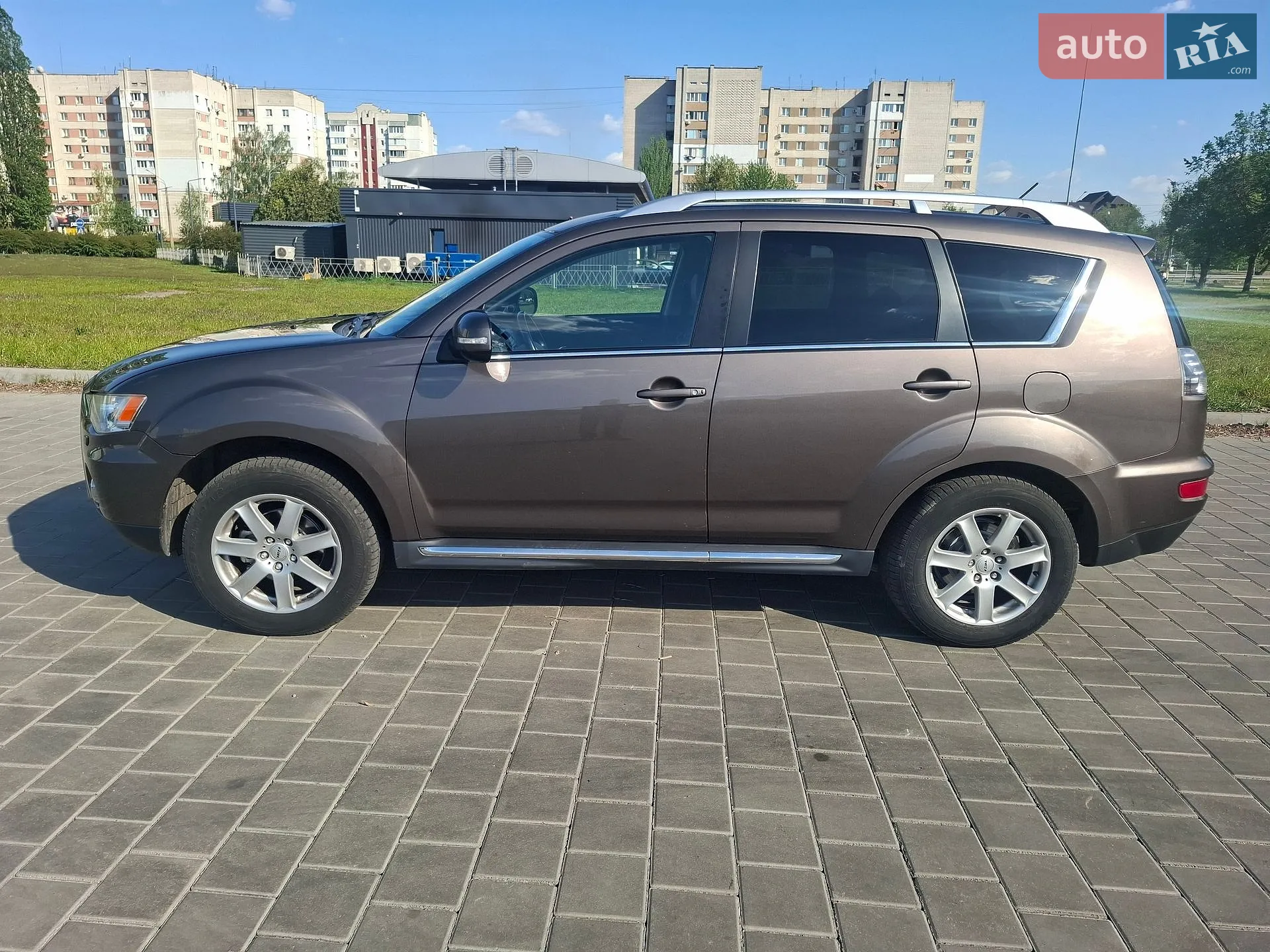 2010 Mitsubishi Outlander - мініатюра 2