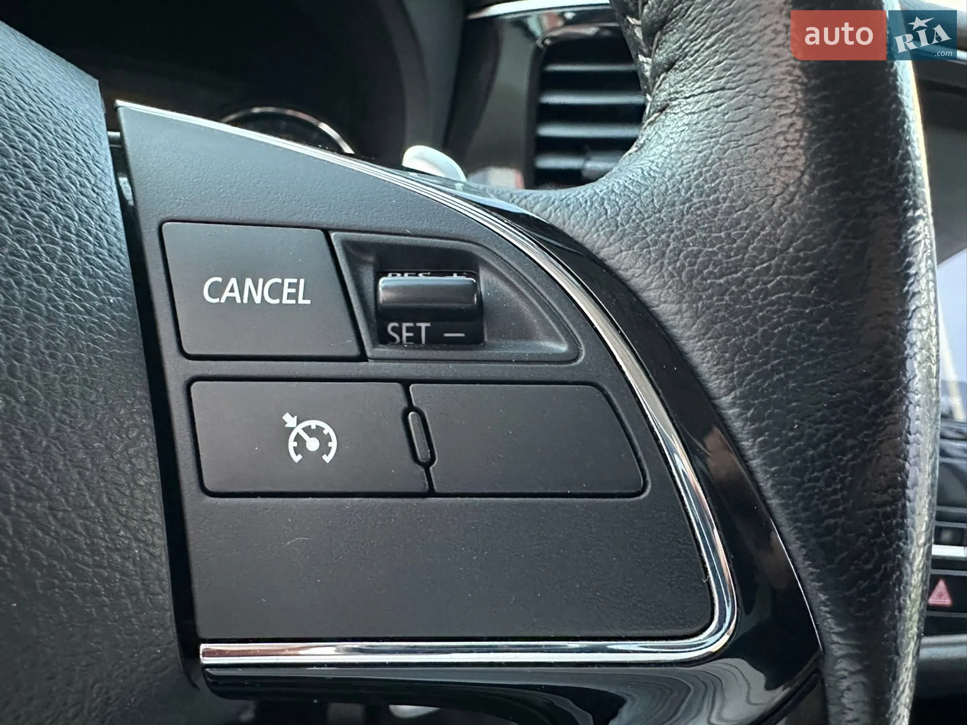 2019 Mitsubishi Outlander - мініатюра 92