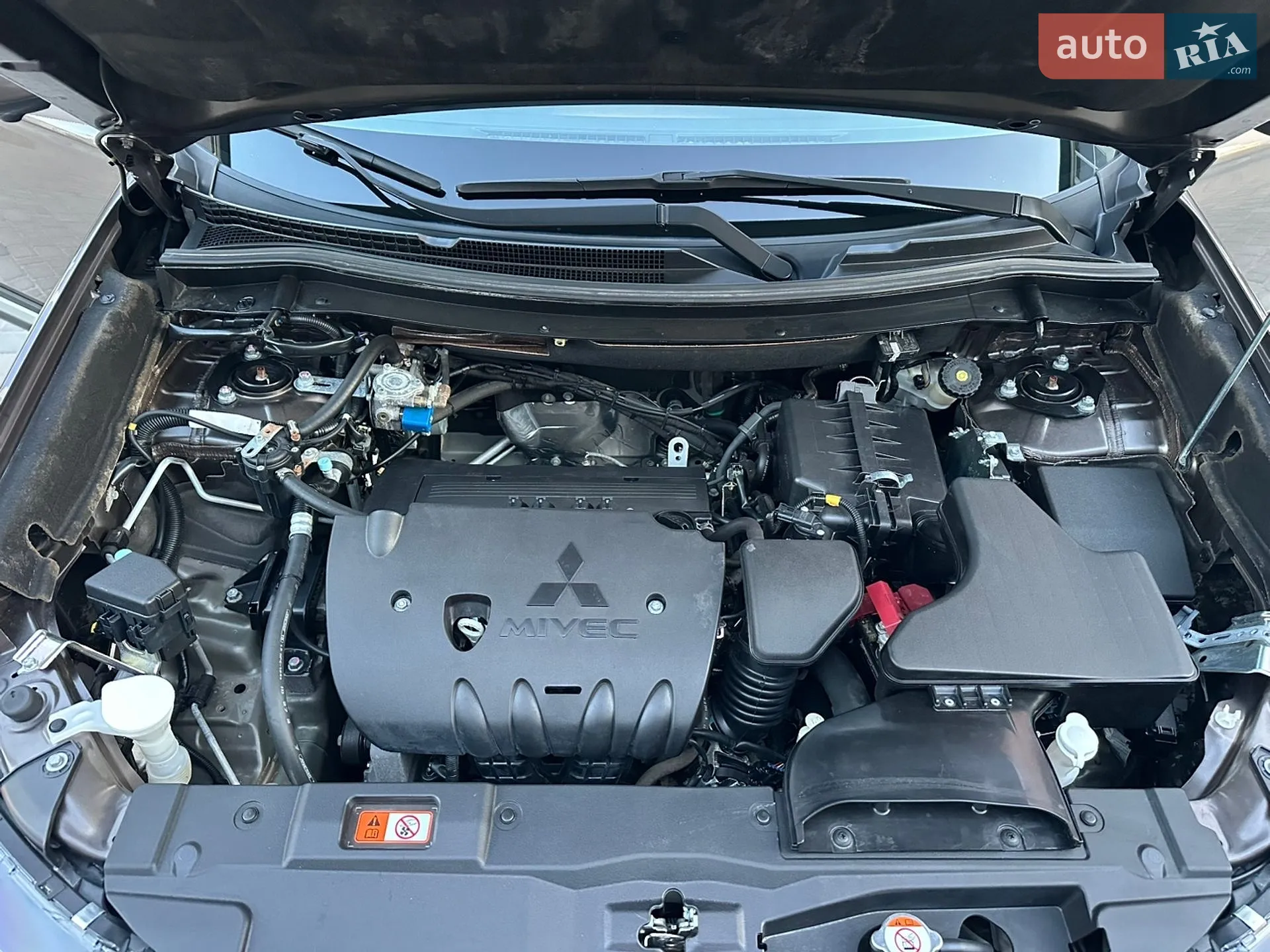 2019 Mitsubishi Outlander - мініатюра 147