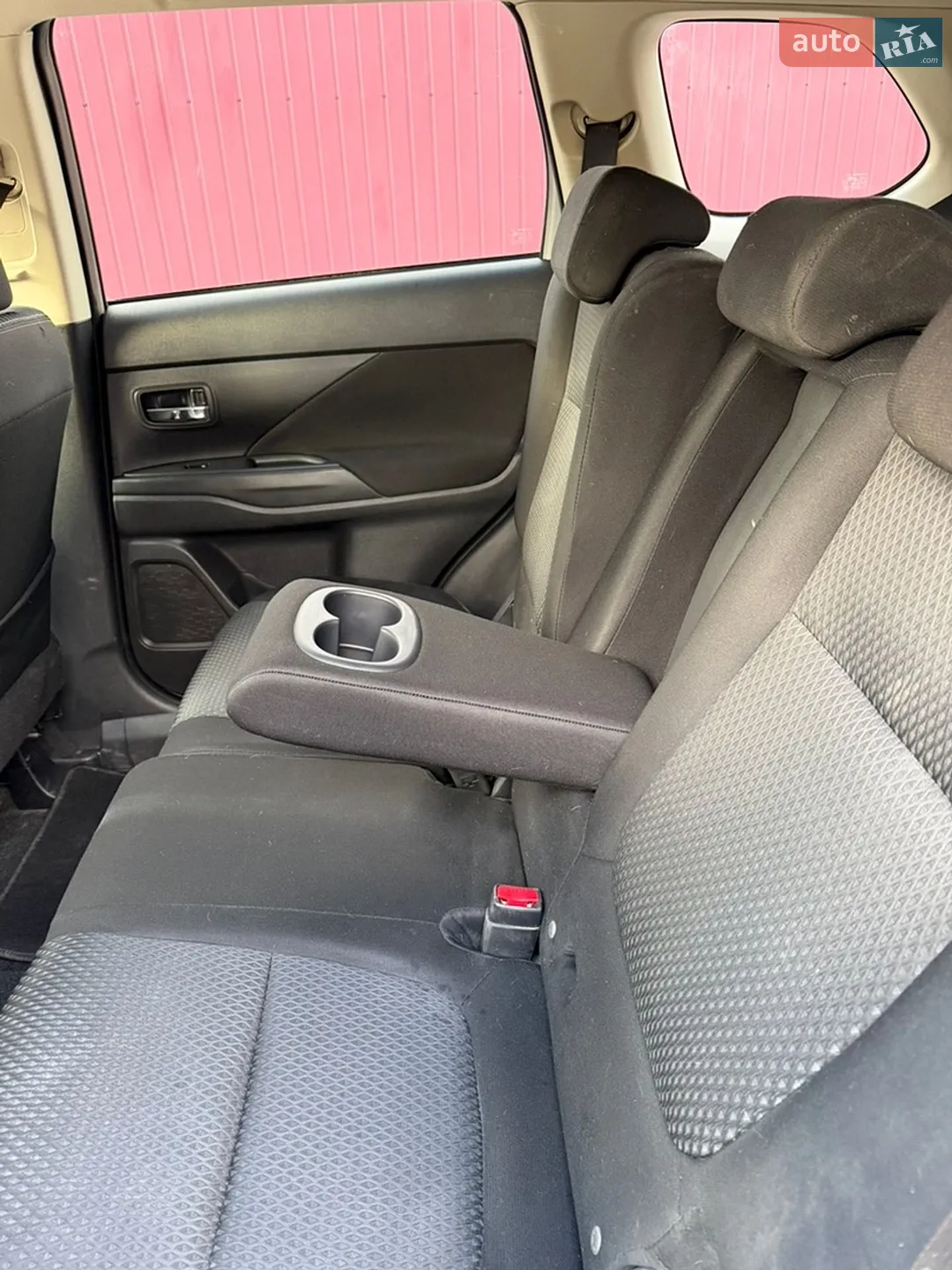 2016 Mitsubishi Outlander - мініатюра 28