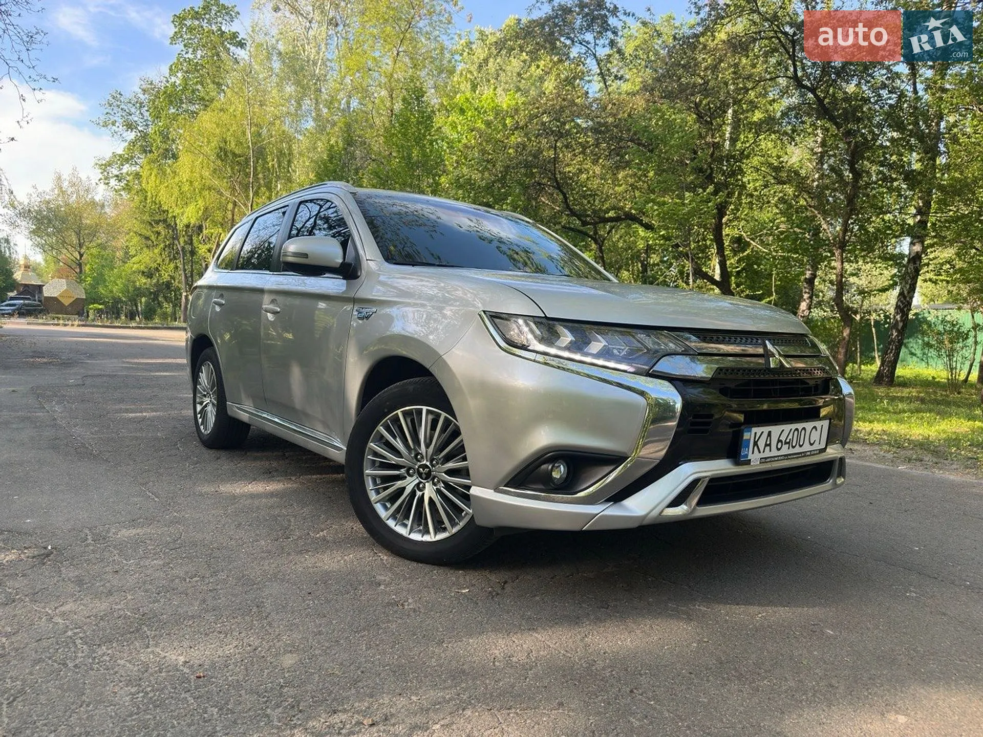 2022 Mitsubishi Outlander - мініатюра 2