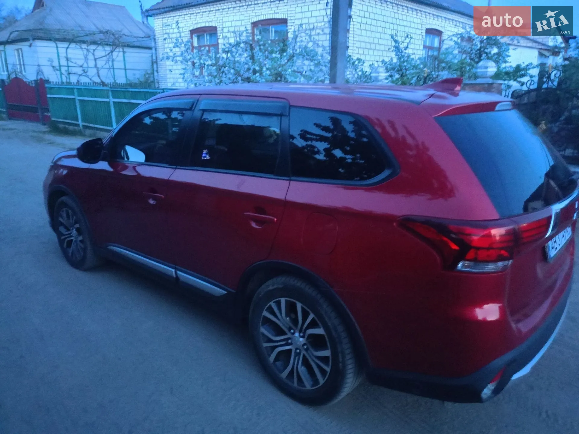 2018 Mitsubishi Outlander - мініатюра 3