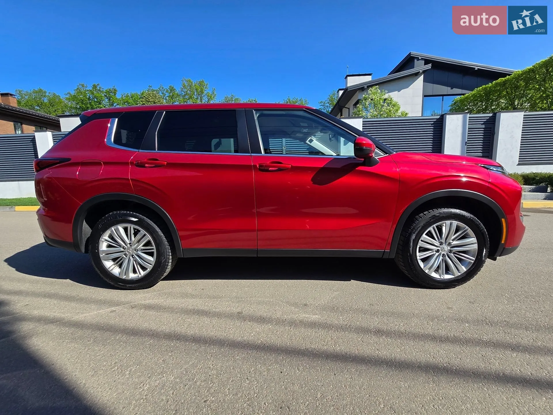 2022 Mitsubishi Outlander - мініатюра 8