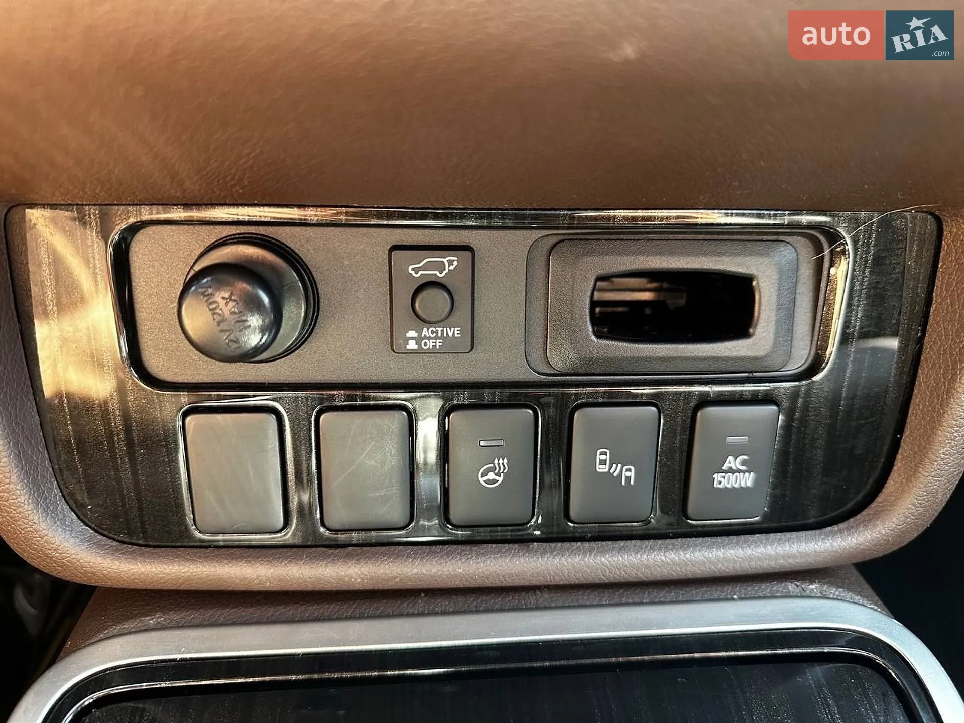 2018 Mitsubishi Outlander - мініатюра 28