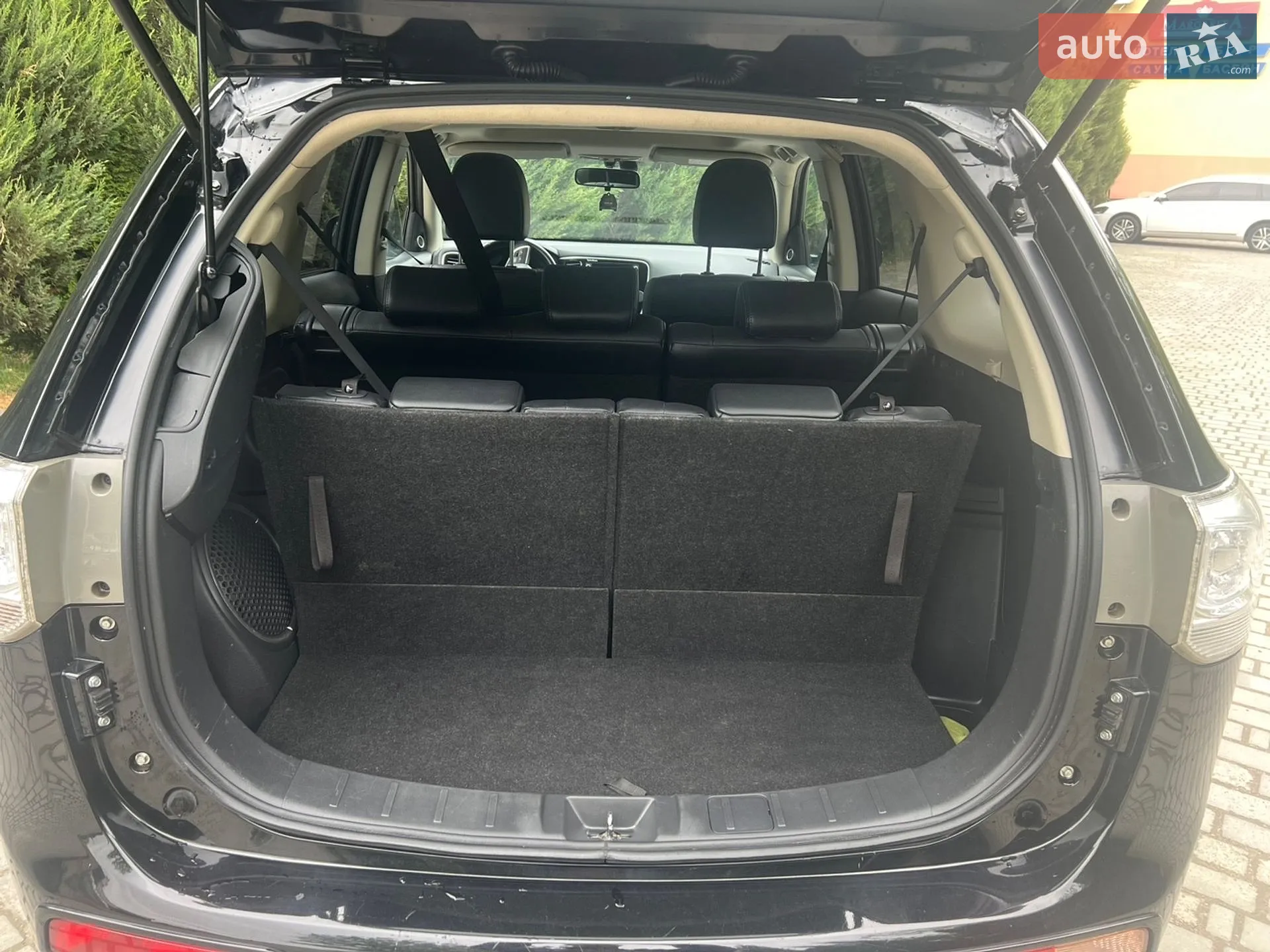 2014 Mitsubishi Outlander - мініатюра 14
