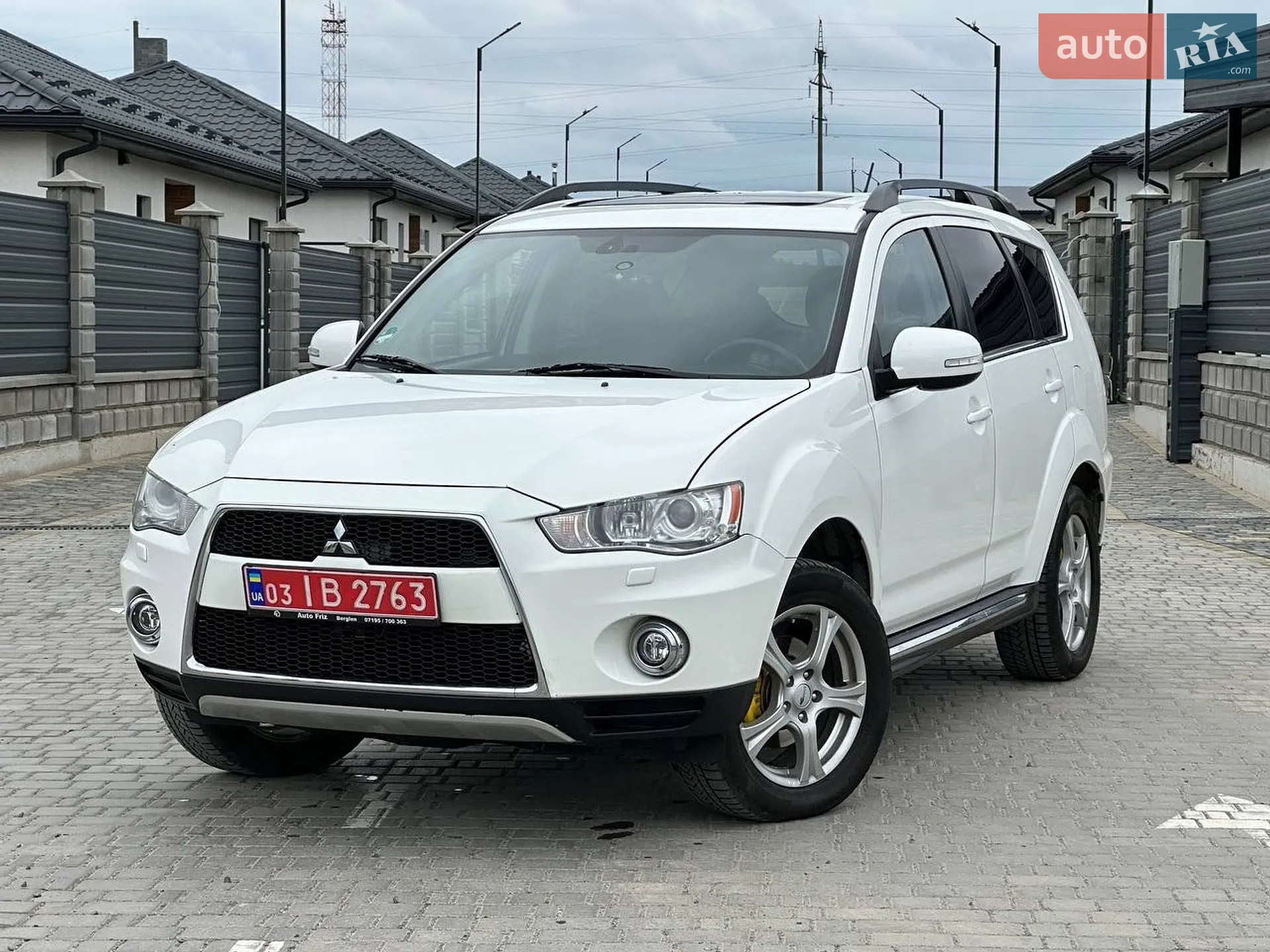 2012 Mitsubishi Outlander - мініатюра 9