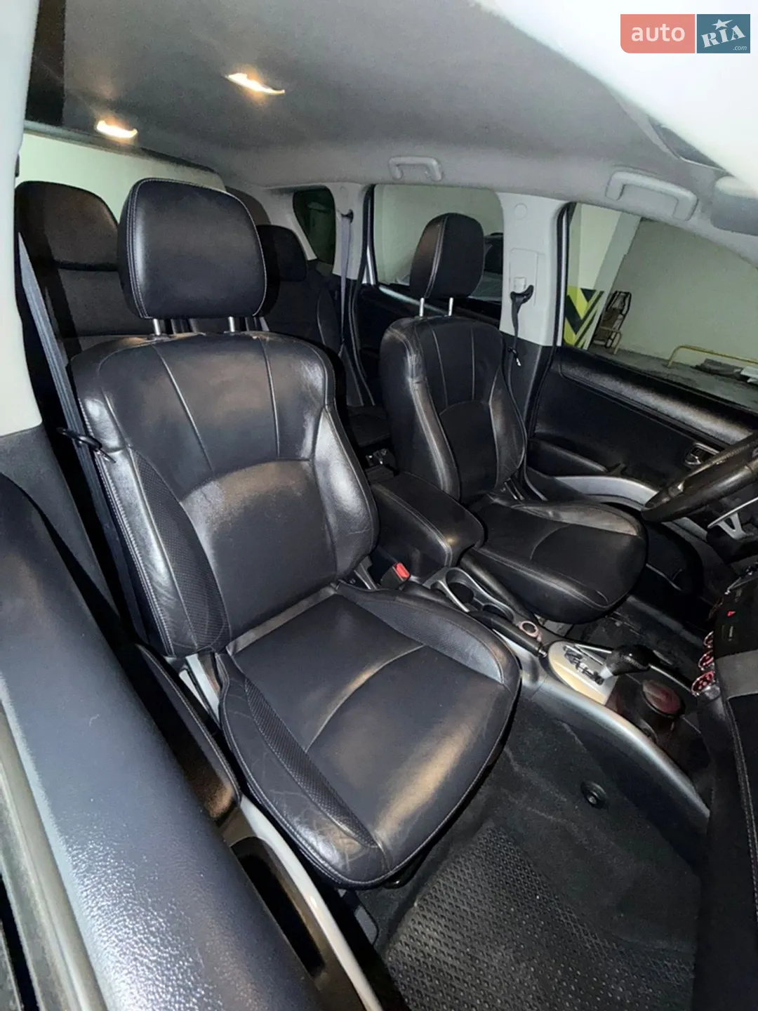 2011 Mitsubishi Outlander - мініатюра 31