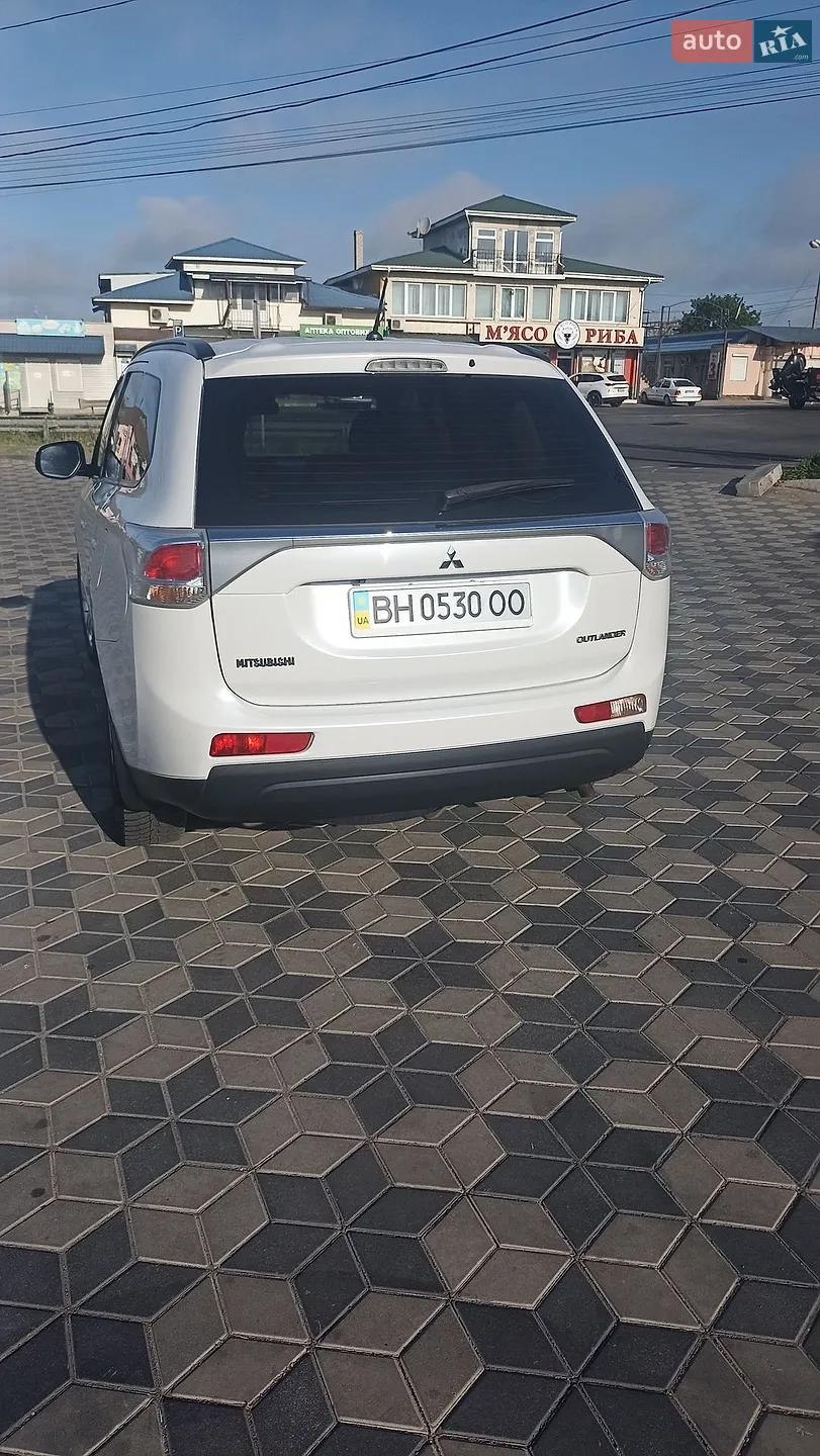 2013 Mitsubishi Outlander - мініатюра 6
