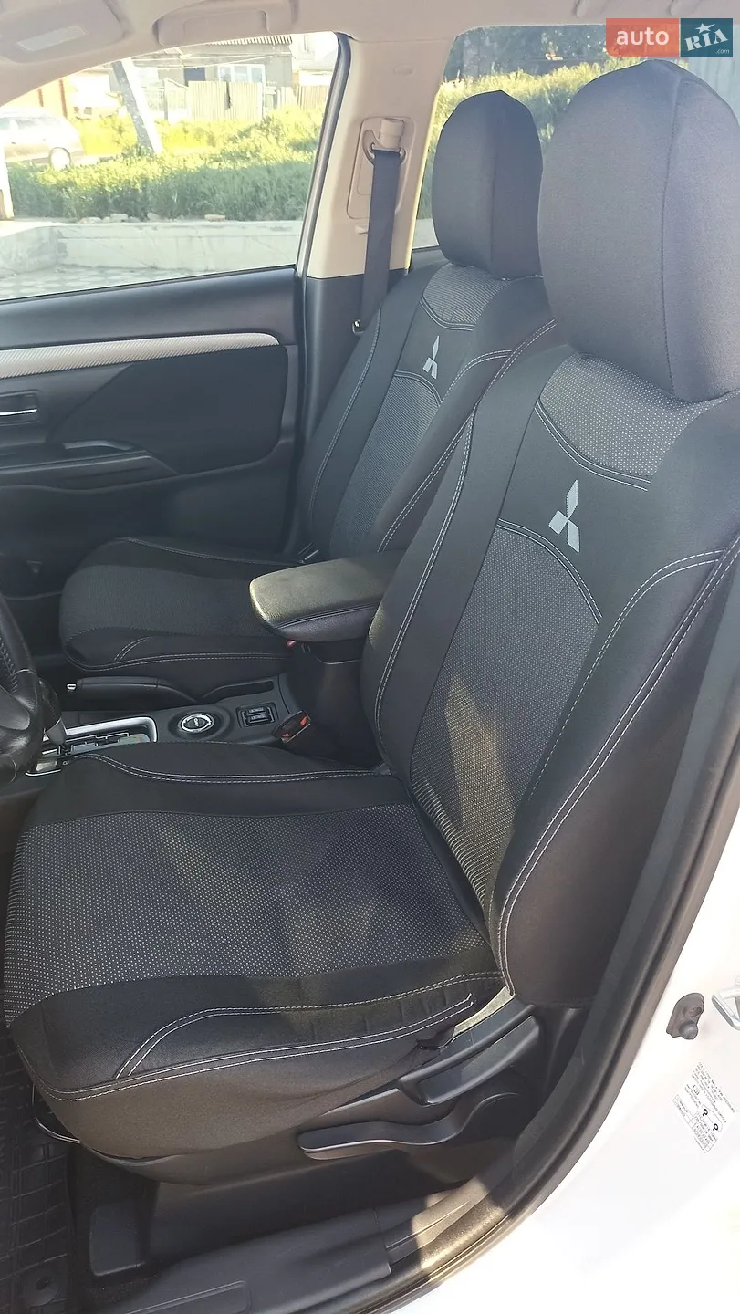 2013 Mitsubishi Outlander - мініатюра 25