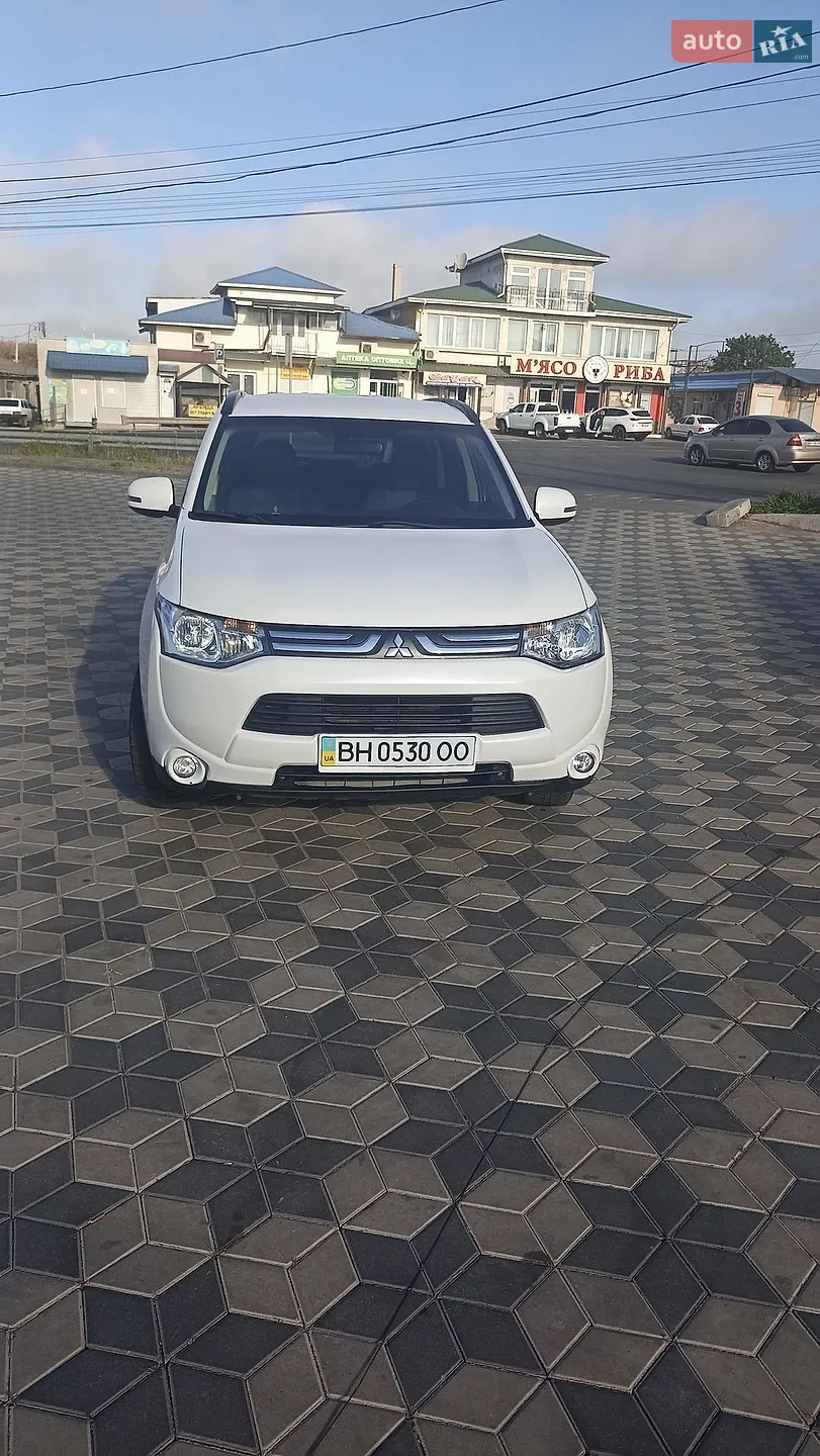 2013 Mitsubishi Outlander - мініатюра 7